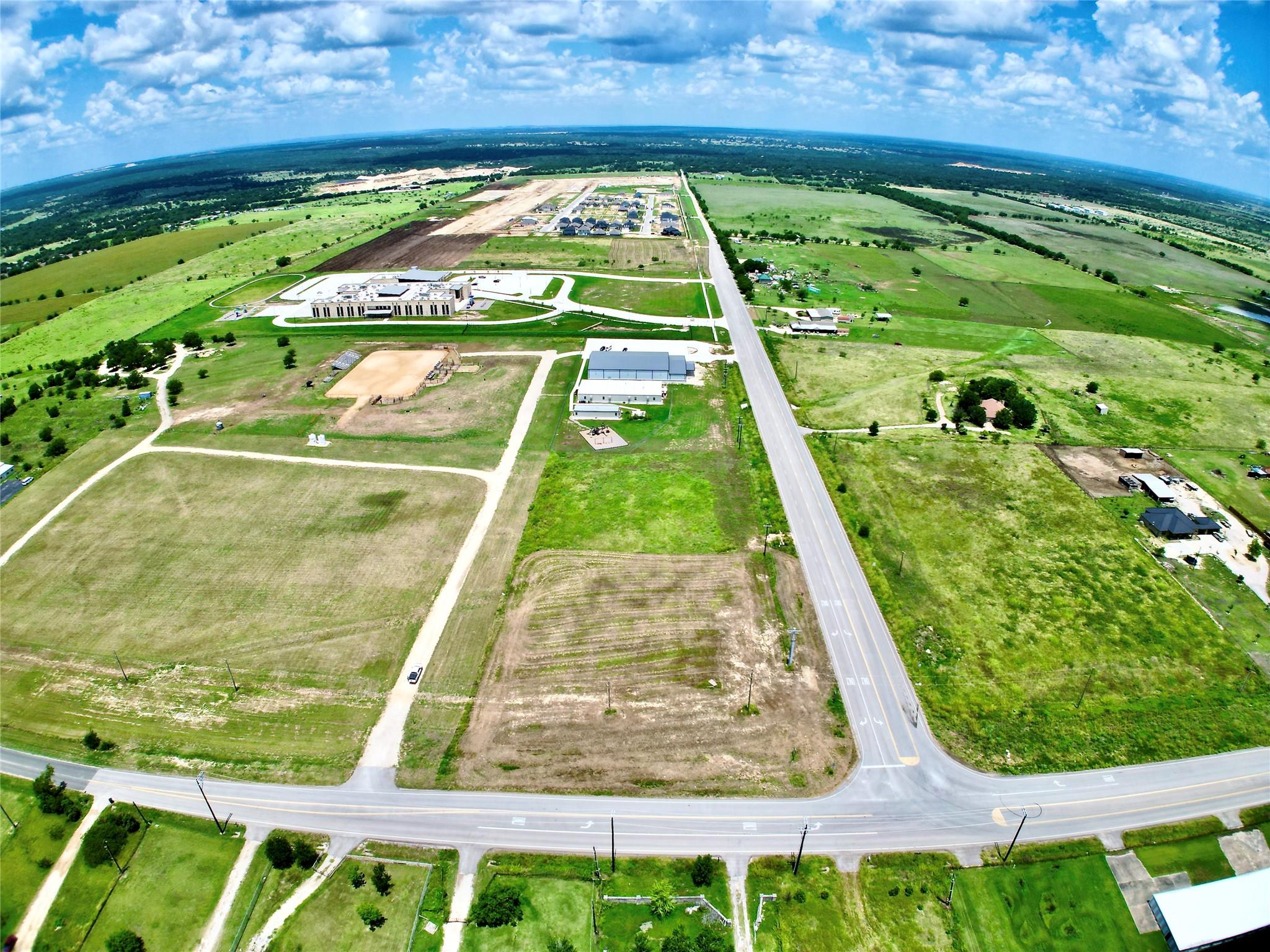 1500 County Road 305, Jarrell, TX 76537