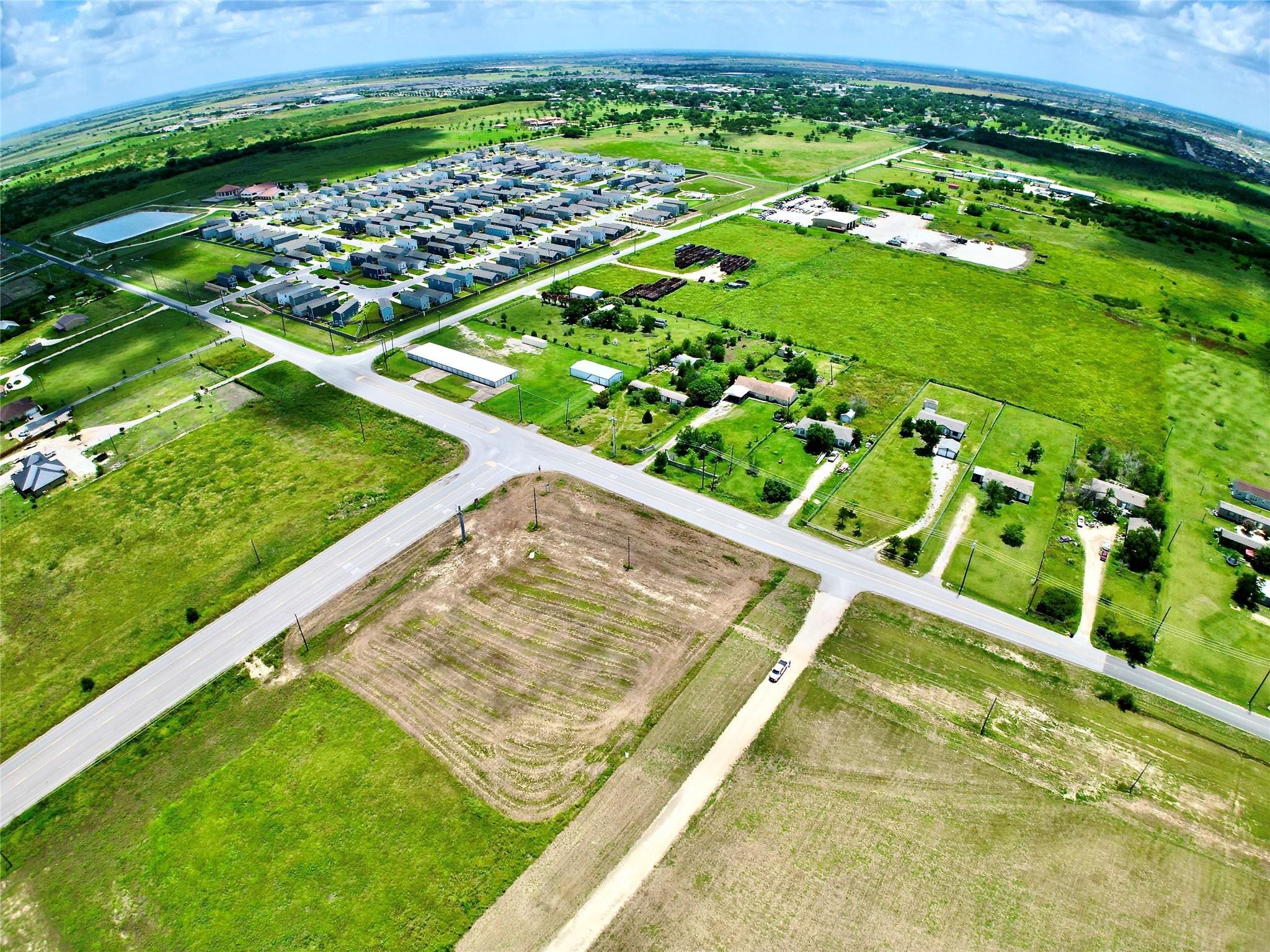 1500 County Road 305, Jarrell, TX 76537