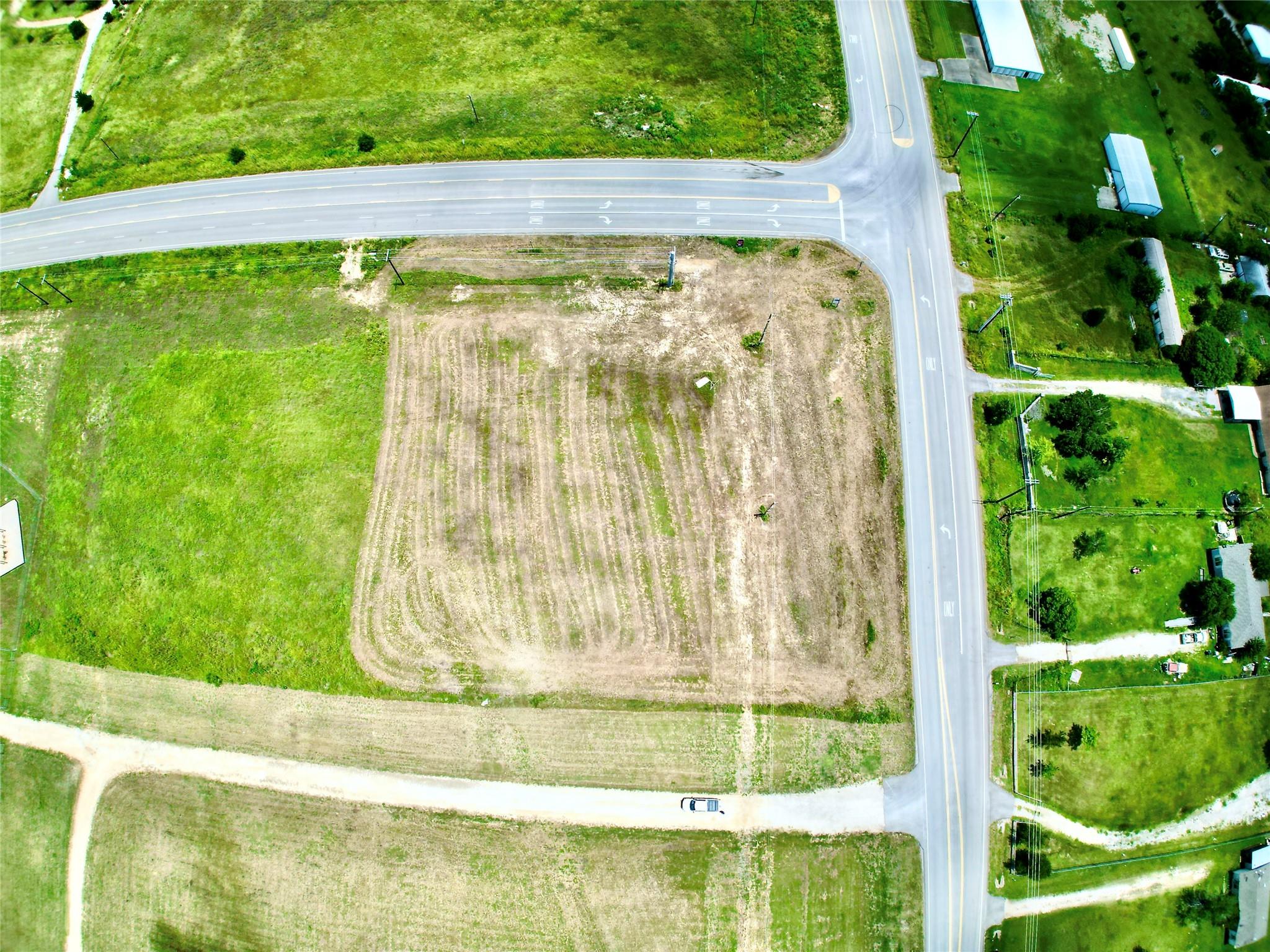 1500 County Road 305, Jarrell, TX 76537