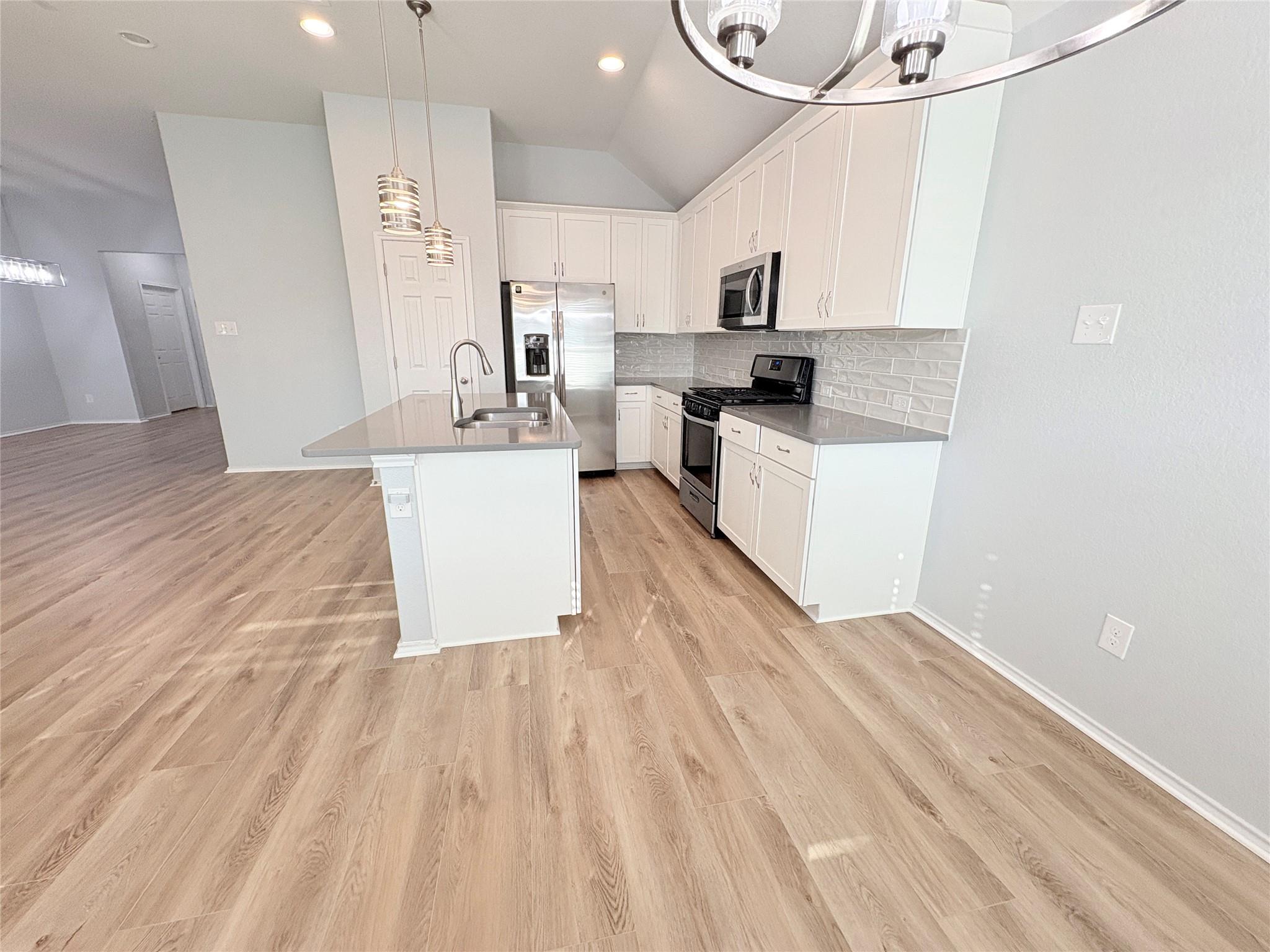 5913 Agostino Dr, Round Rock, TX 78665