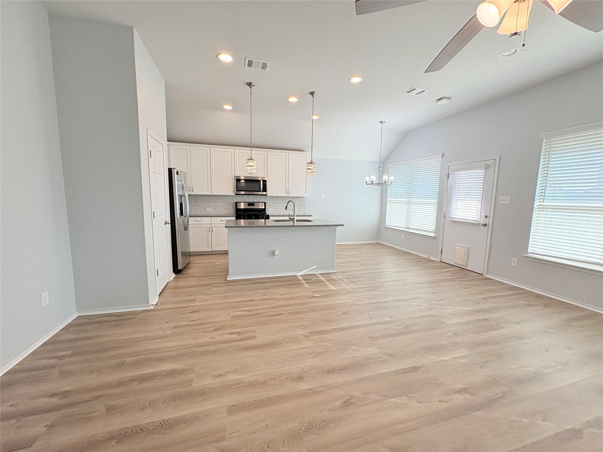 5913 Agostino Dr, Round Rock, TX 78665