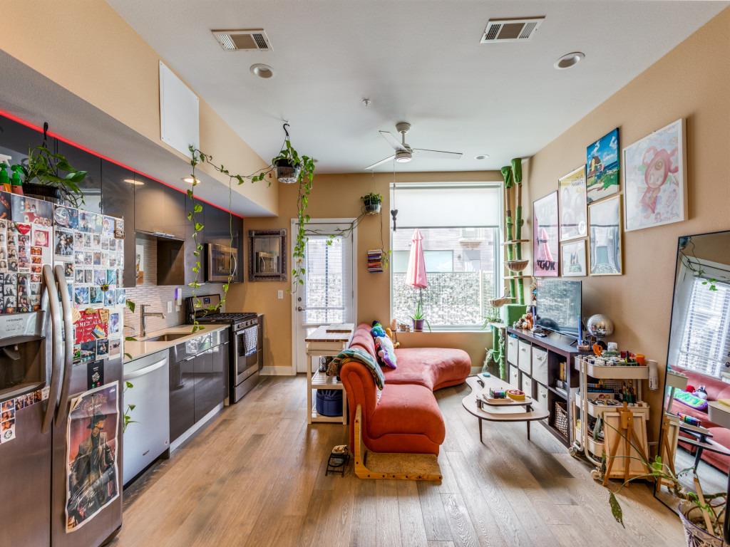 1800 E 4th St # 223, Austin, TX 78702