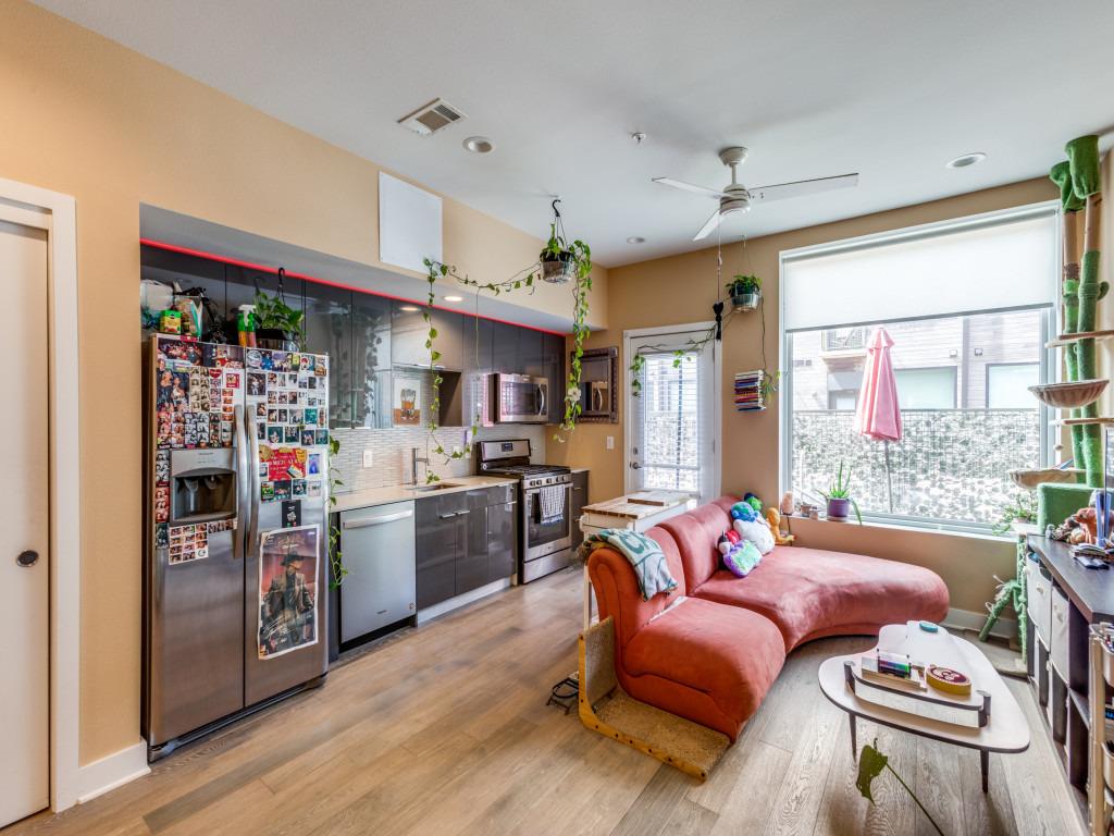 1800 E 4th St # 223, Austin, TX 78702