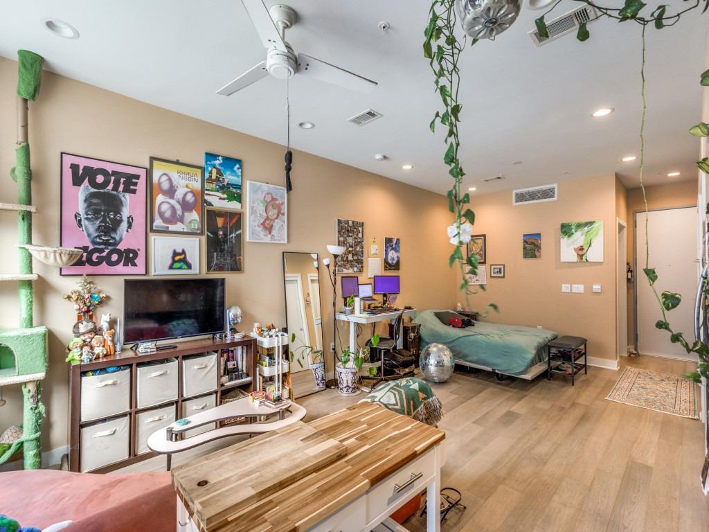 1800 E 4th St # 223, Austin, TX 78702