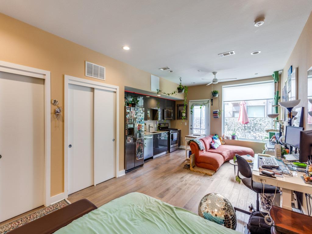 1800 E 4th St # 223, Austin, TX 78702