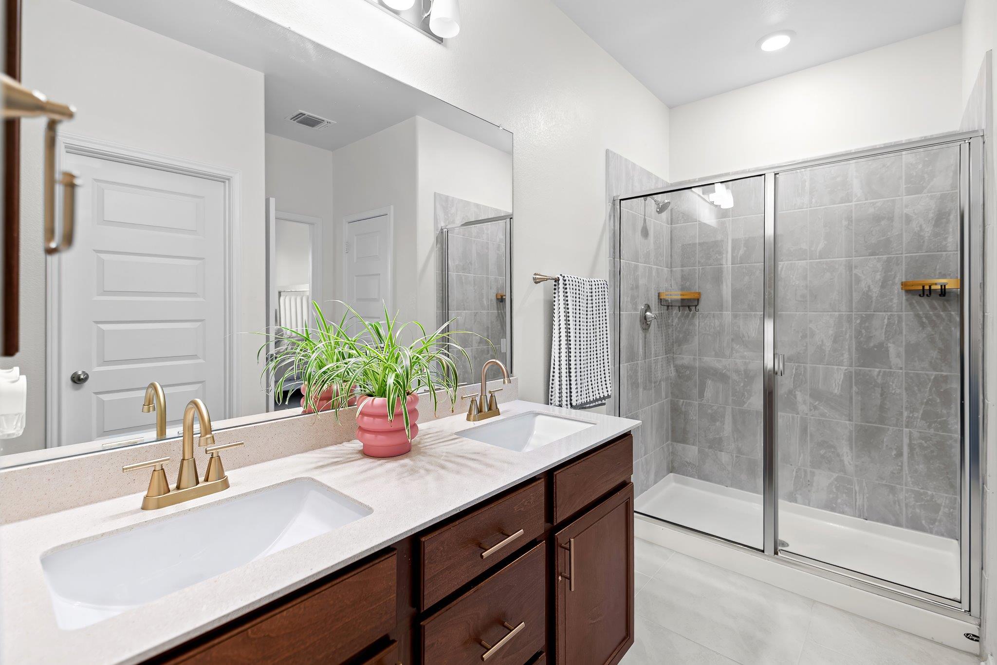 14401 Tawny Eagles Ct, Elgin, TX 78621