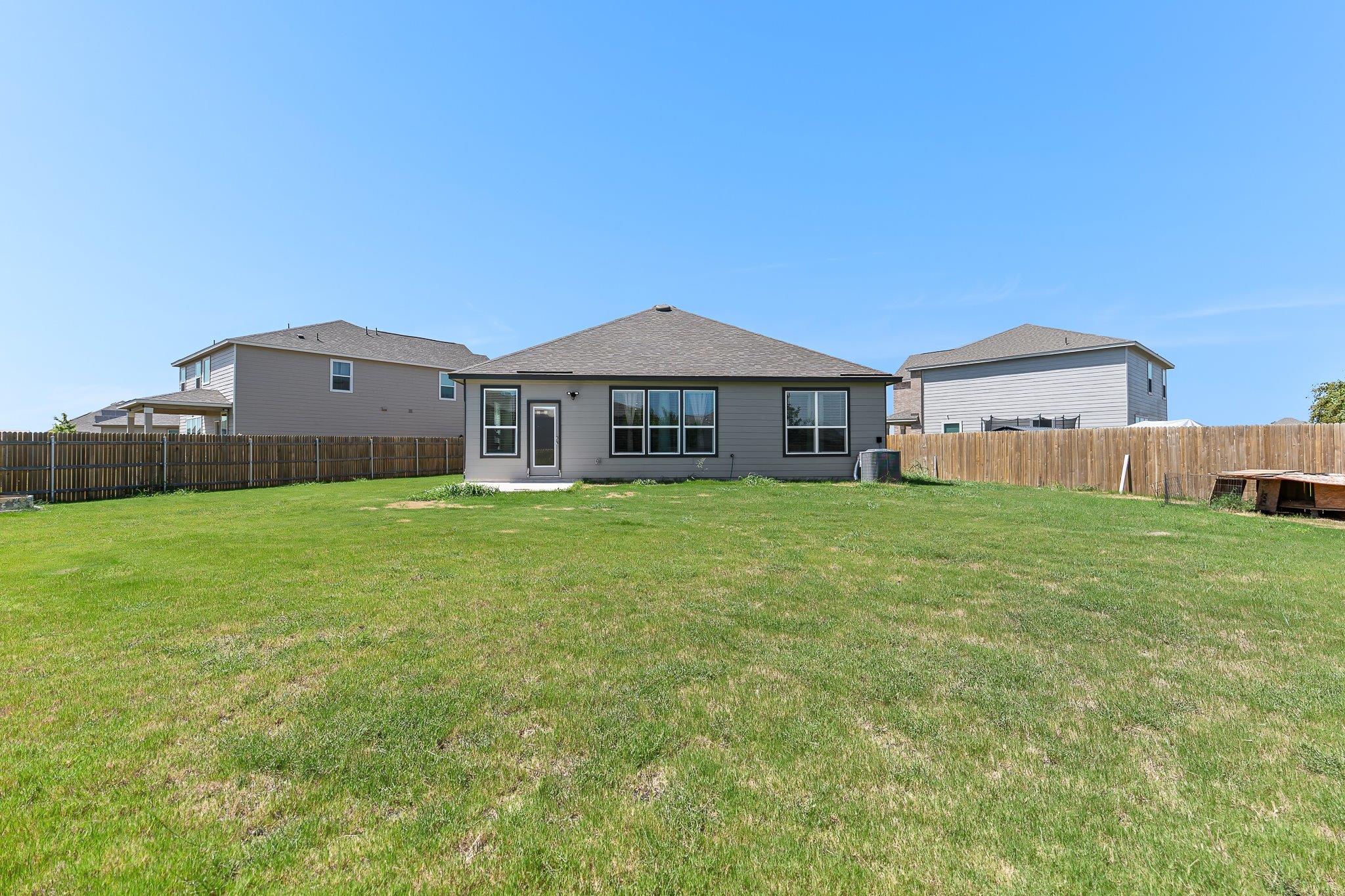 14401 Tawny Eagles Ct, Elgin, TX 78621