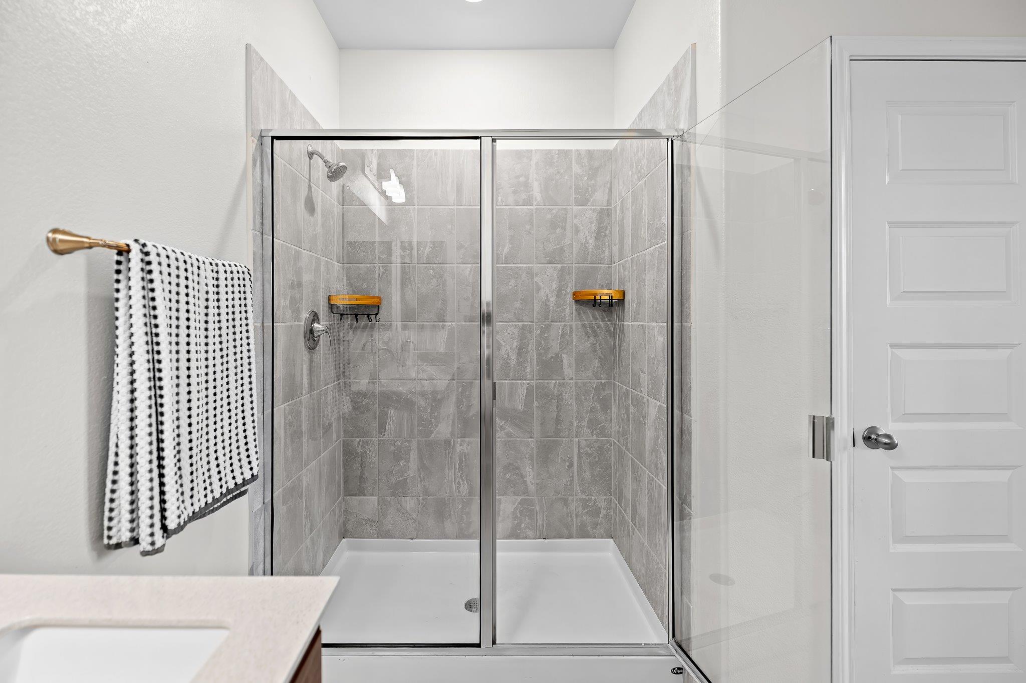 14401 Tawny Eagles Ct, Elgin, TX 78621