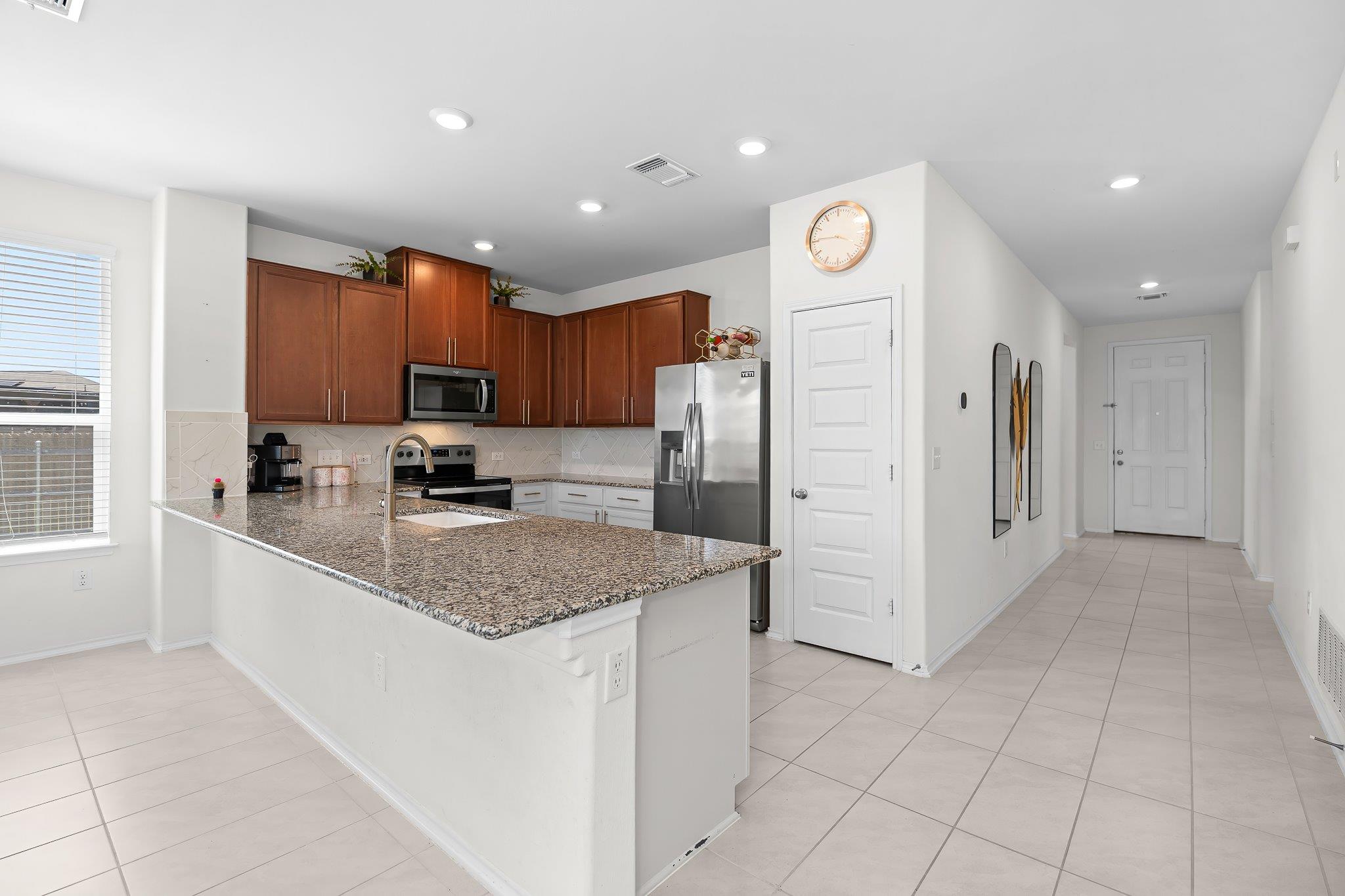 14401 Tawny Eagles Ct, Elgin, TX 78621