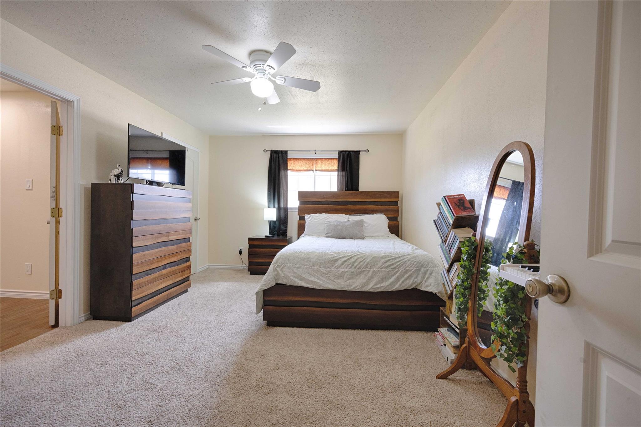 113 Thiele Dr, Yoakum, TX 77995