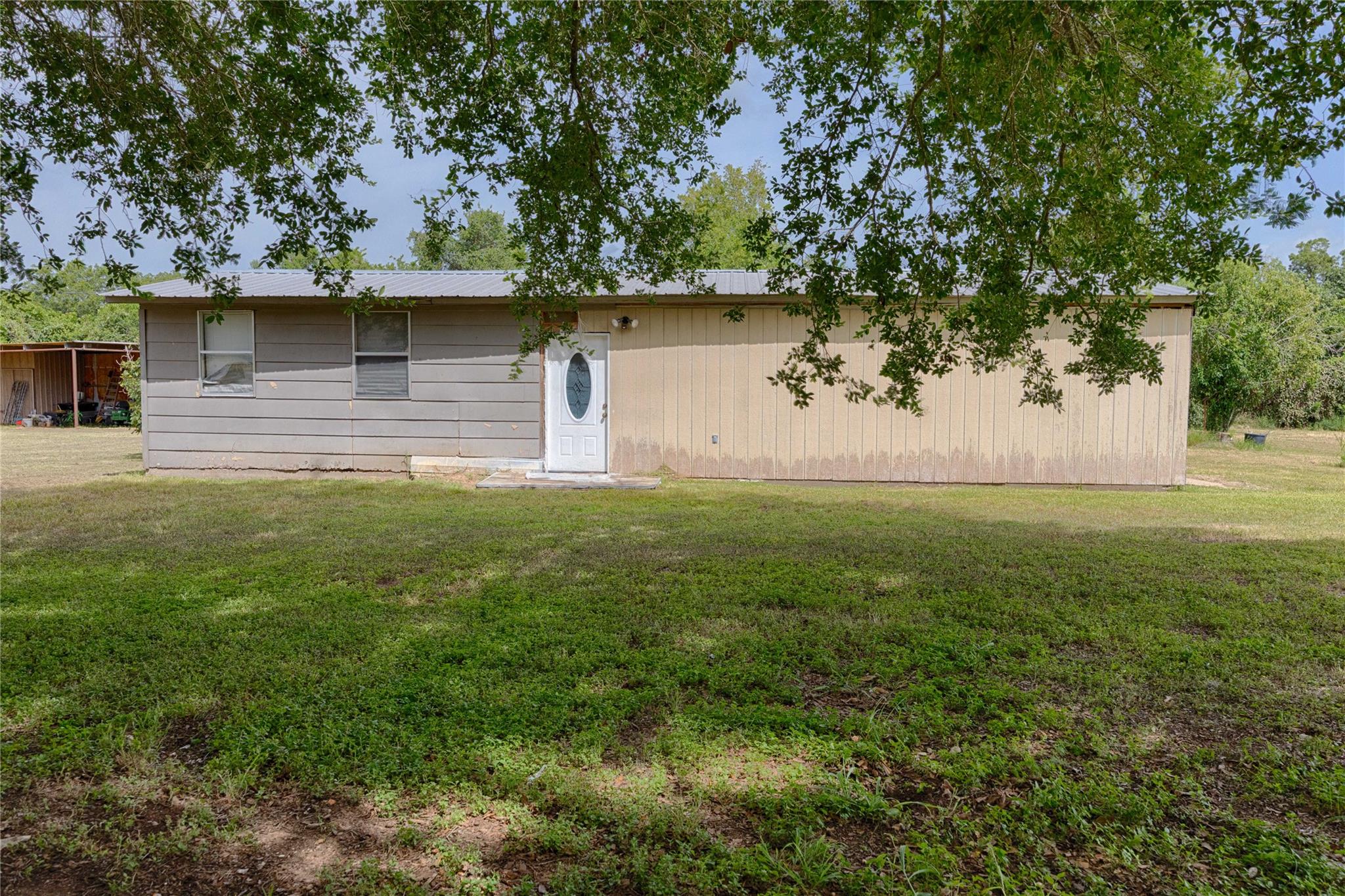 113 Thiele Dr, Yoakum, TX 77995