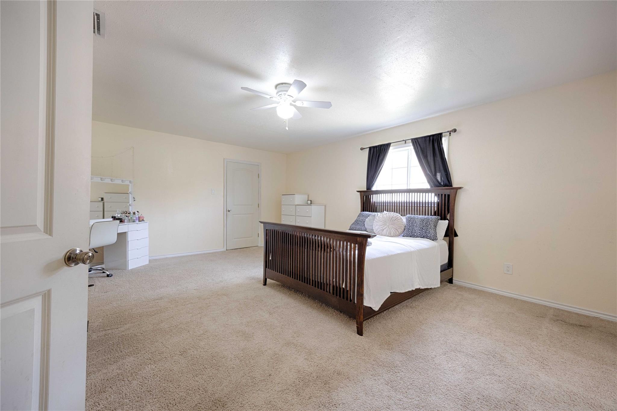 113 Thiele Dr, Yoakum, TX 77995