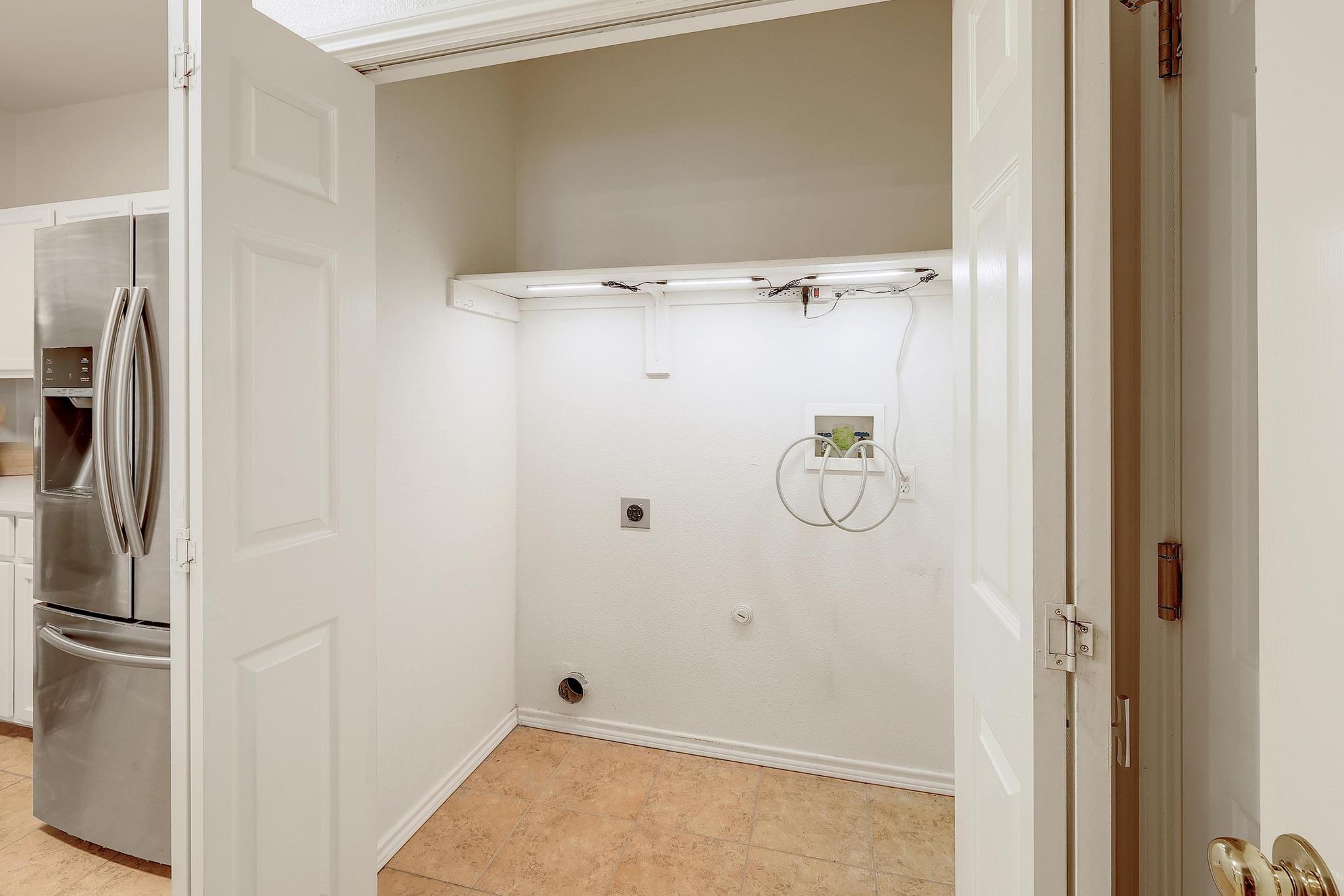 8703 Weiser Dr # A, Austin, TX 78729