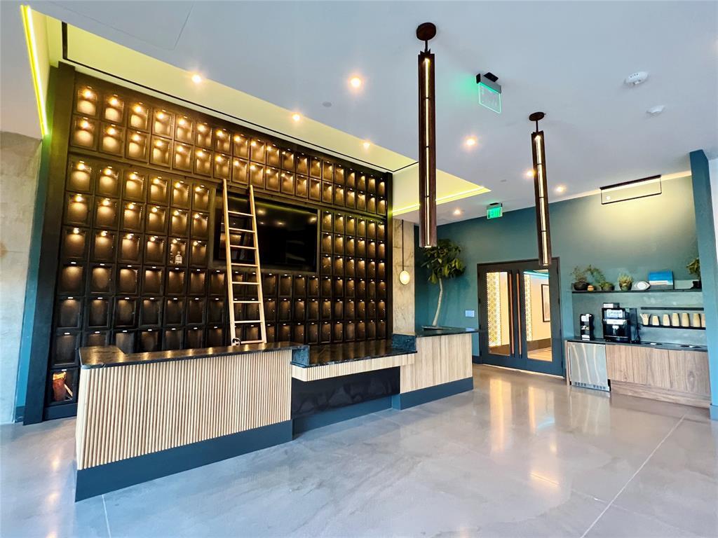 84 East Ave # 3208, Austin, TX 78701