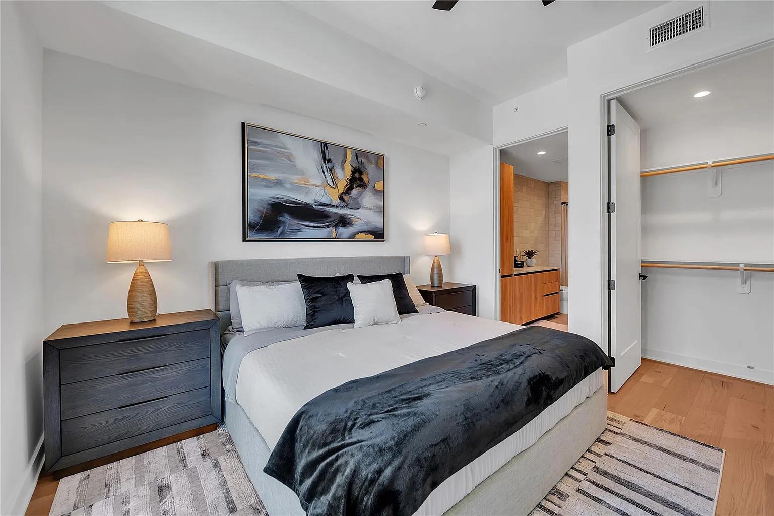 84 East Ave # 3208, Austin, TX 78701