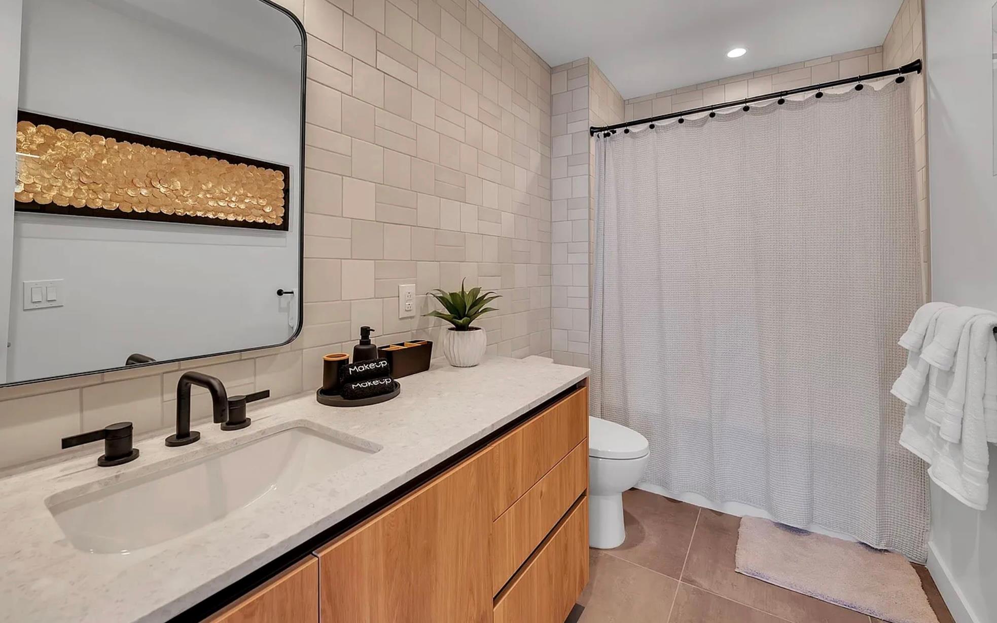 84 East Ave # 3208, Austin, TX 78701