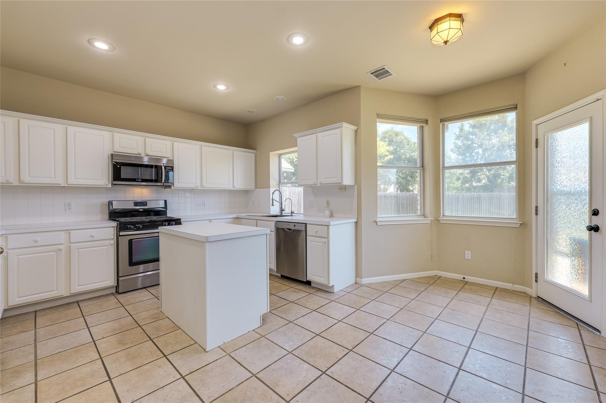 1103 Terra St, Round Rock, TX 78665