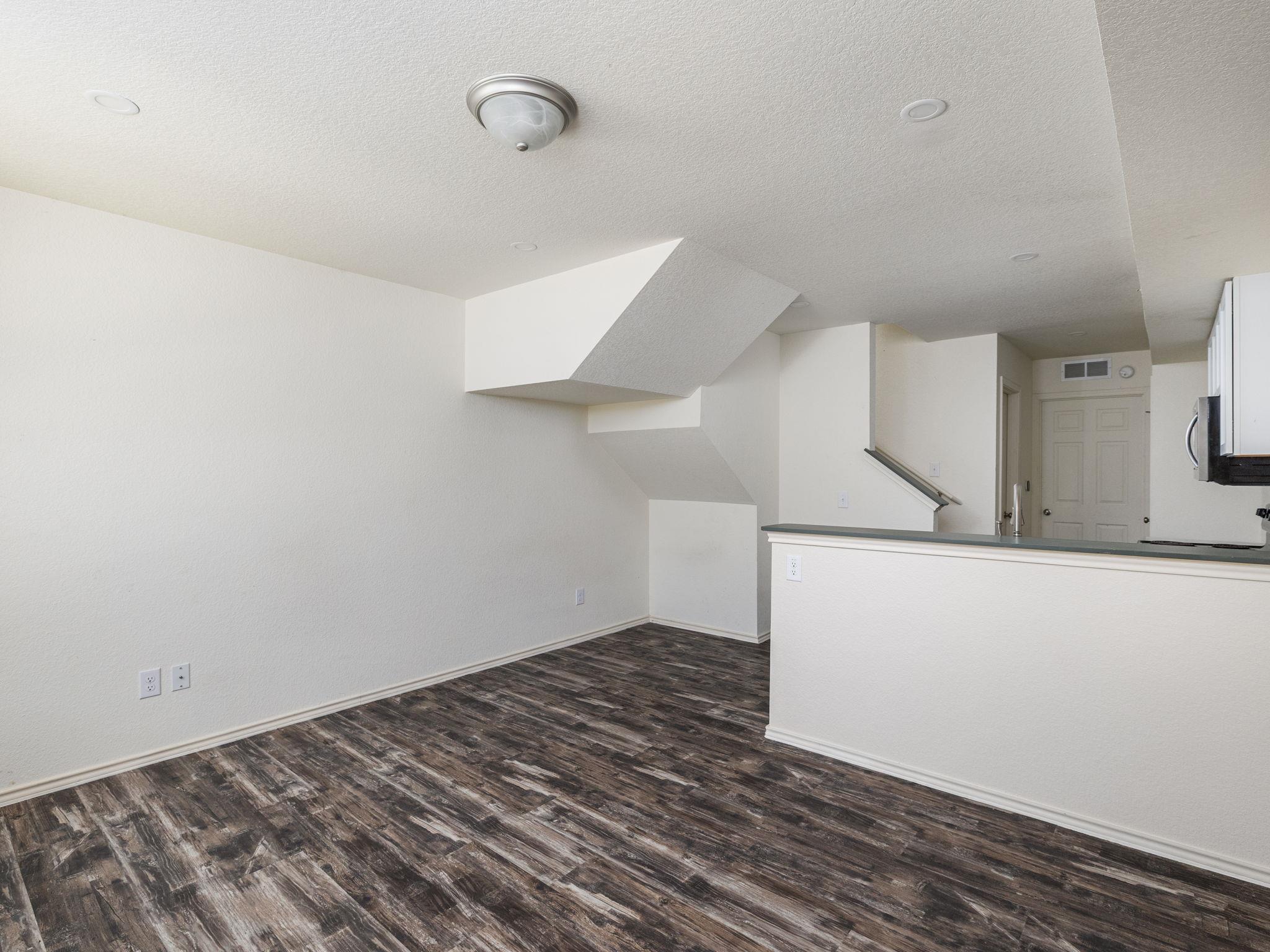 230 Debus Dr # 101 B, Taylor, TX 76574