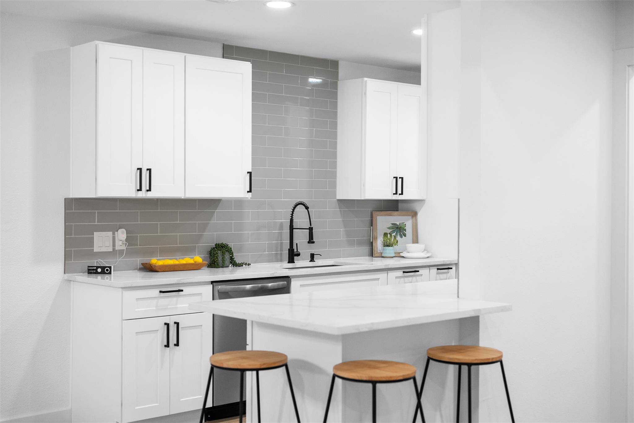 8518 FATHOM Cir # 131, Austin, TX 78750