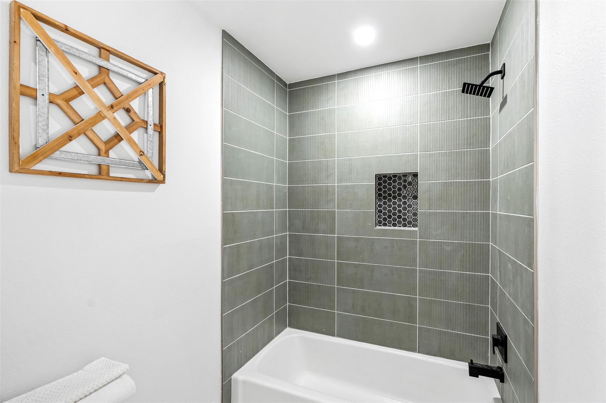 8518 FATHOM Cir # 131, Austin, TX 78750