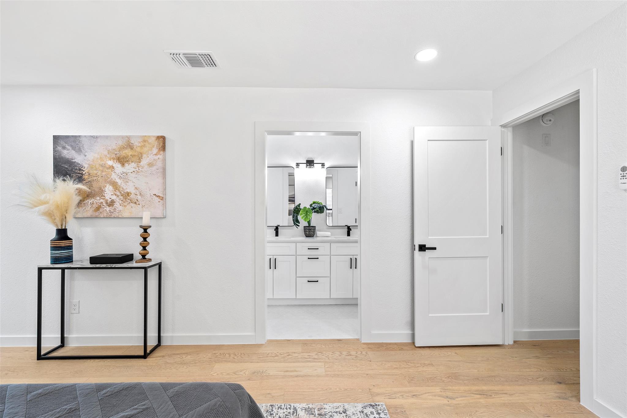 8518 FATHOM Cir # 131, Austin, TX 78750