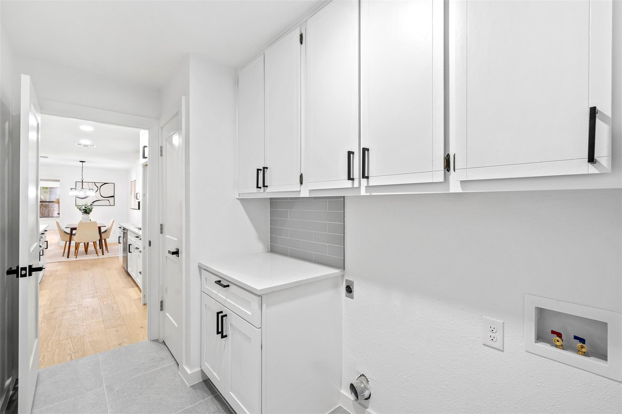 8518 FATHOM Cir # 131, Austin, TX 78750