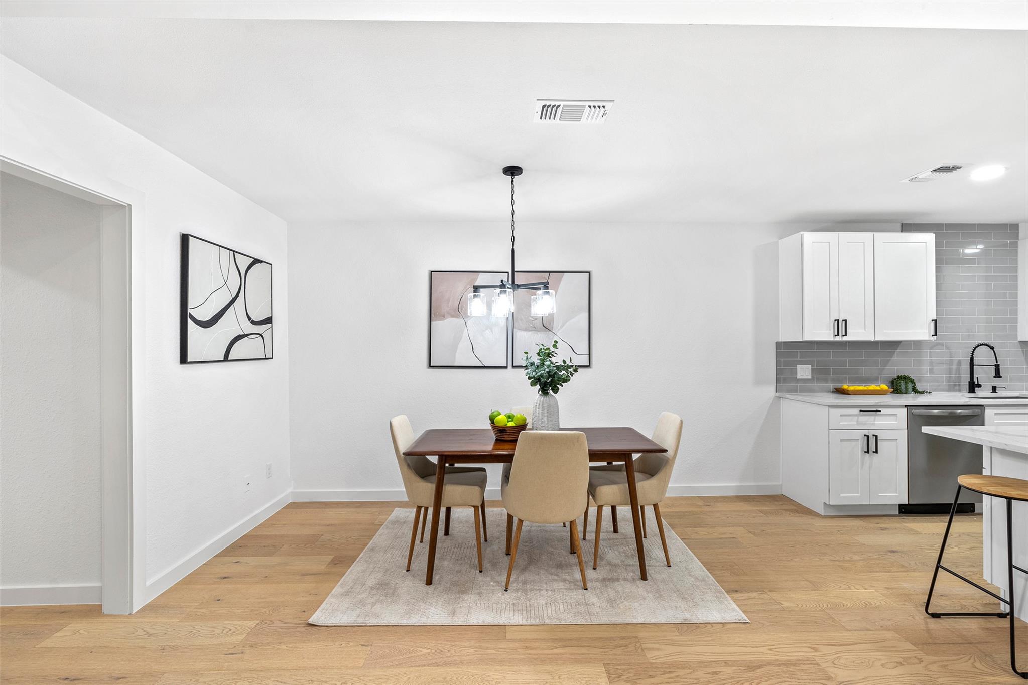 8518 FATHOM Cir # 131, Austin, TX 78750