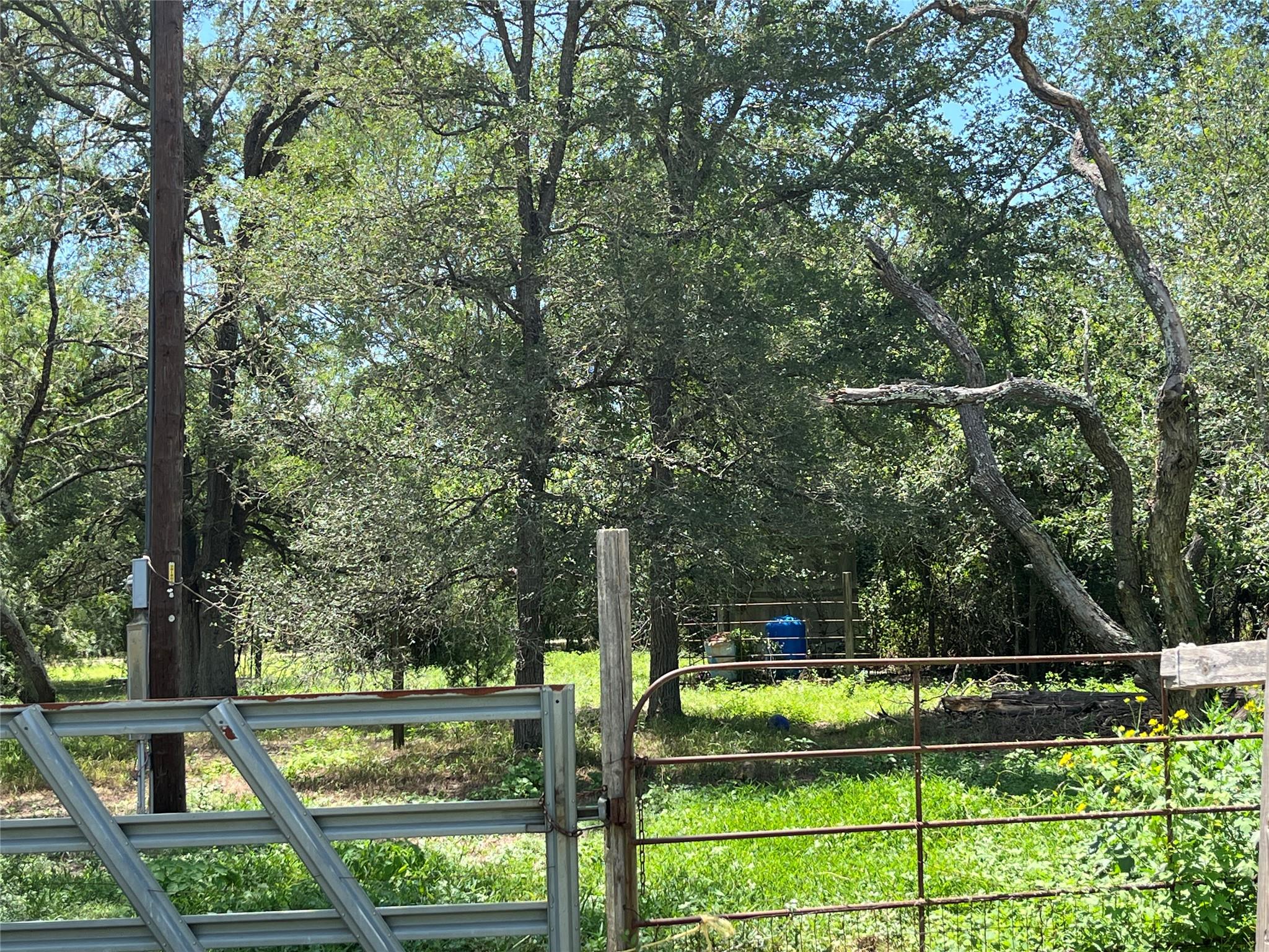 354 Lower Red Rock Rd, Bastrop, TX 78602