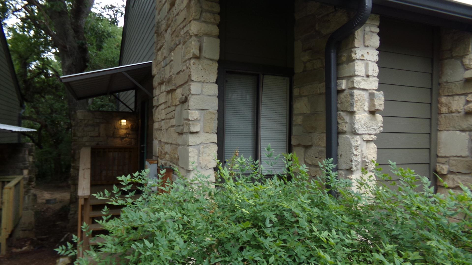 1606 Waterloo Trl # B, Austin, TX 78704