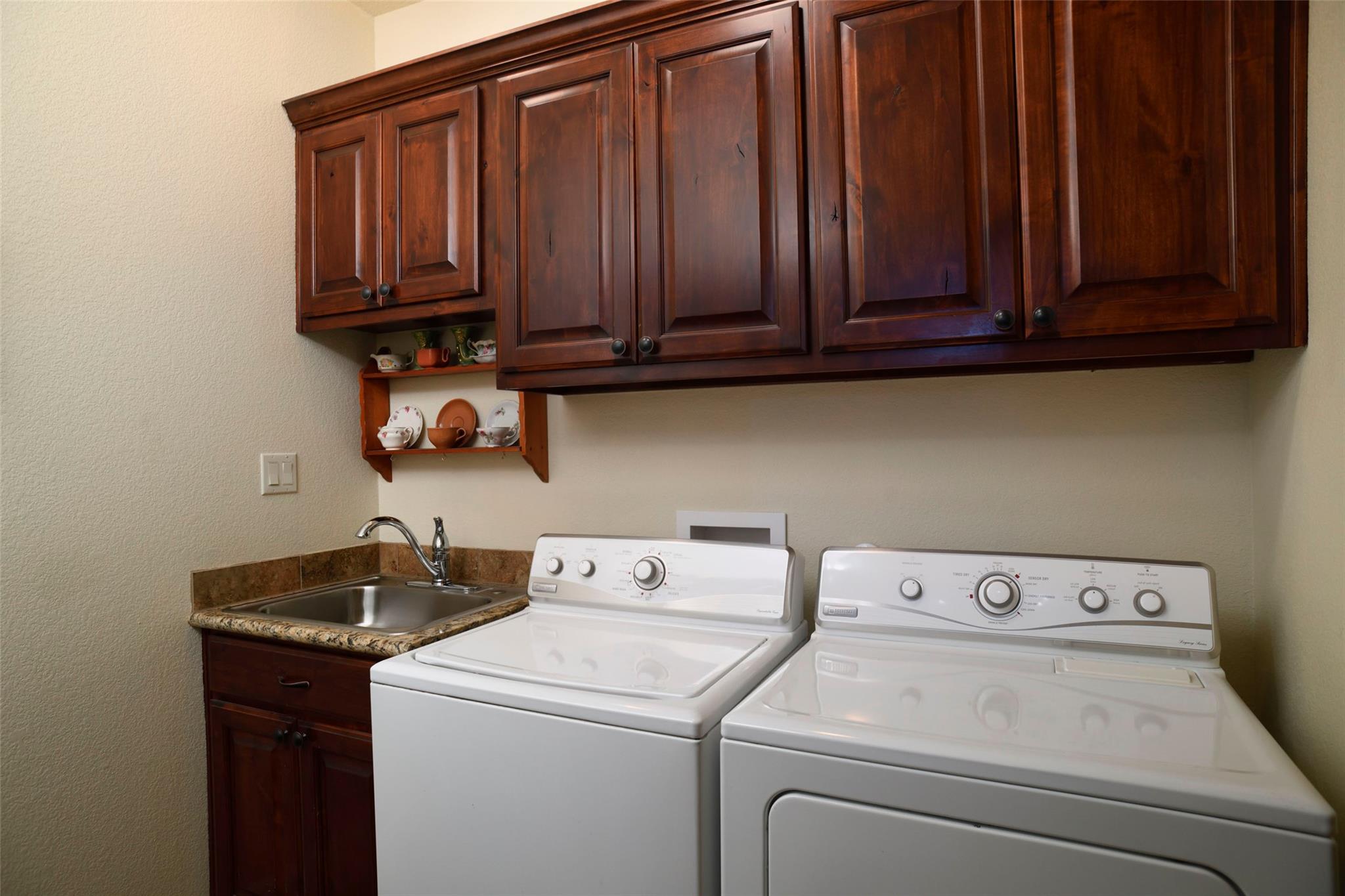 504 Pheasant Mdw, Liberty Hill, TX 78642