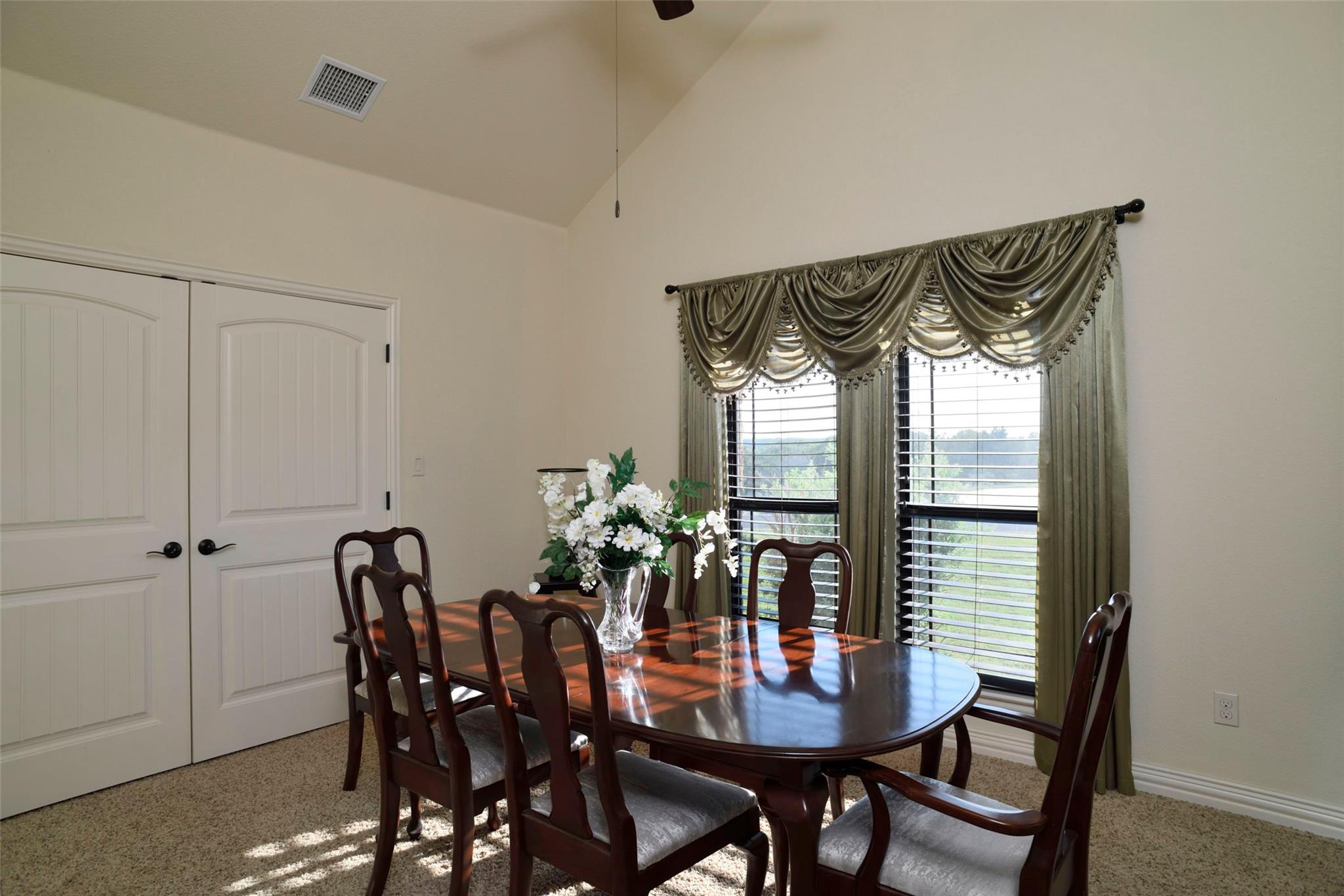 504 Pheasant Mdw, Liberty Hill, TX 78642