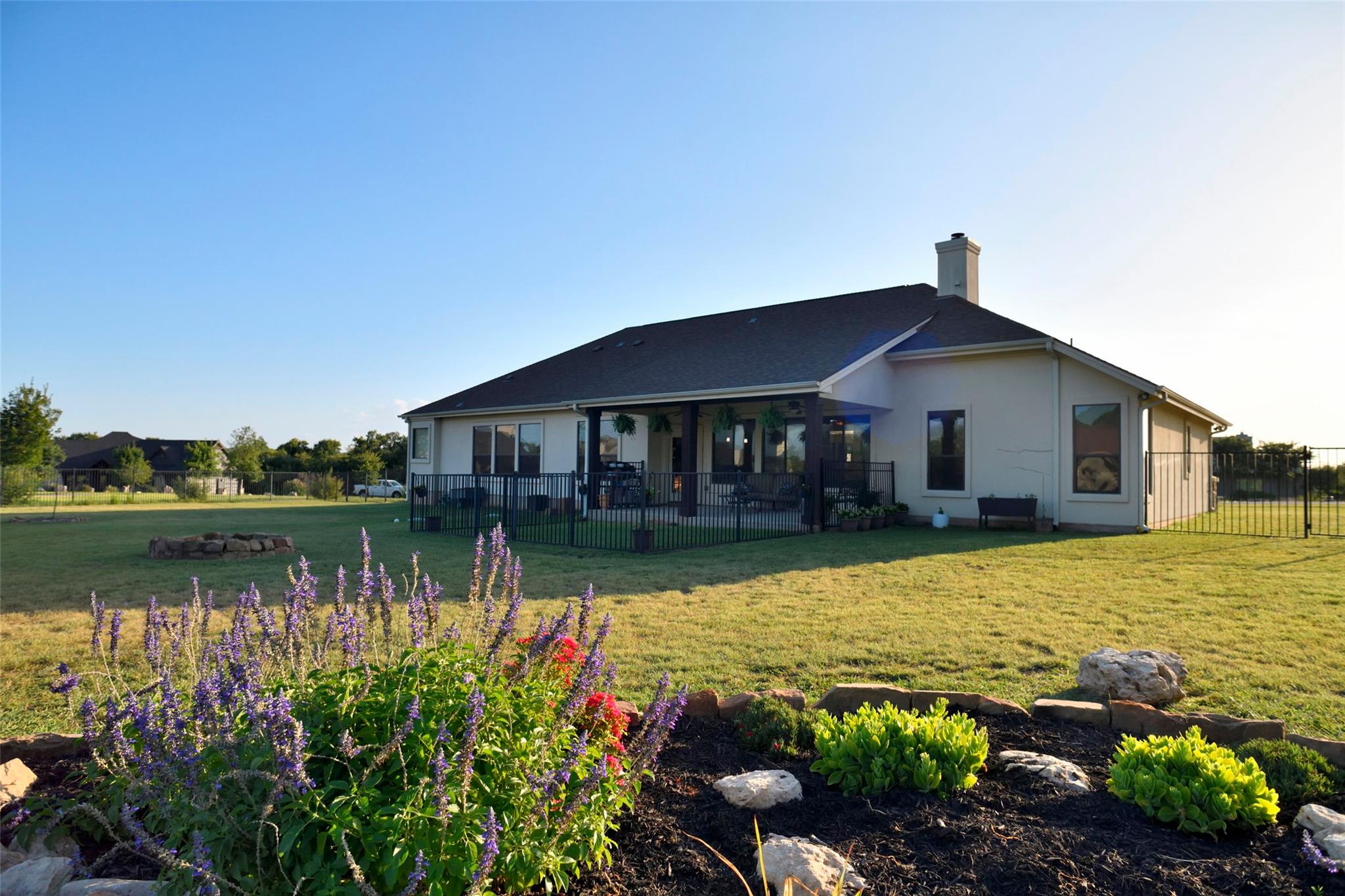 504 Pheasant Mdw, Liberty Hill, TX 78642