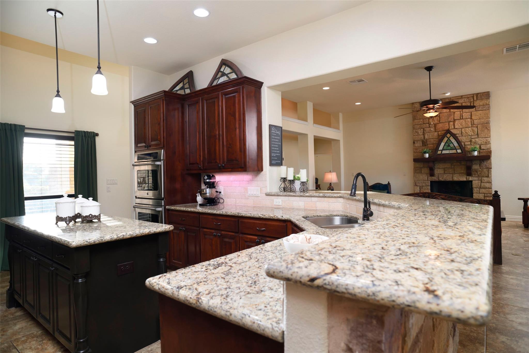 504 Pheasant Mdw, Liberty Hill, TX 78642