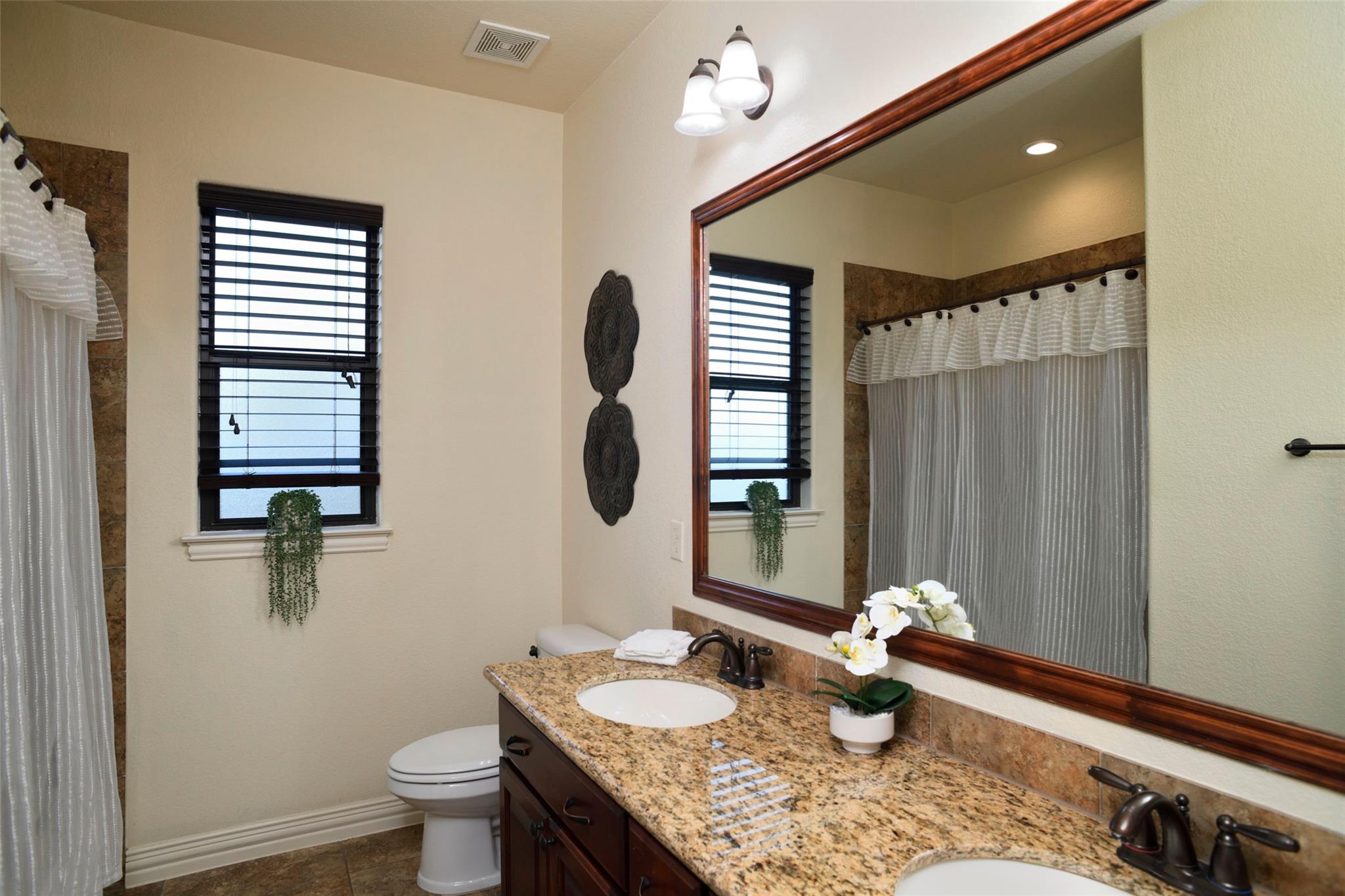 504 Pheasant Mdw, Liberty Hill, TX 78642