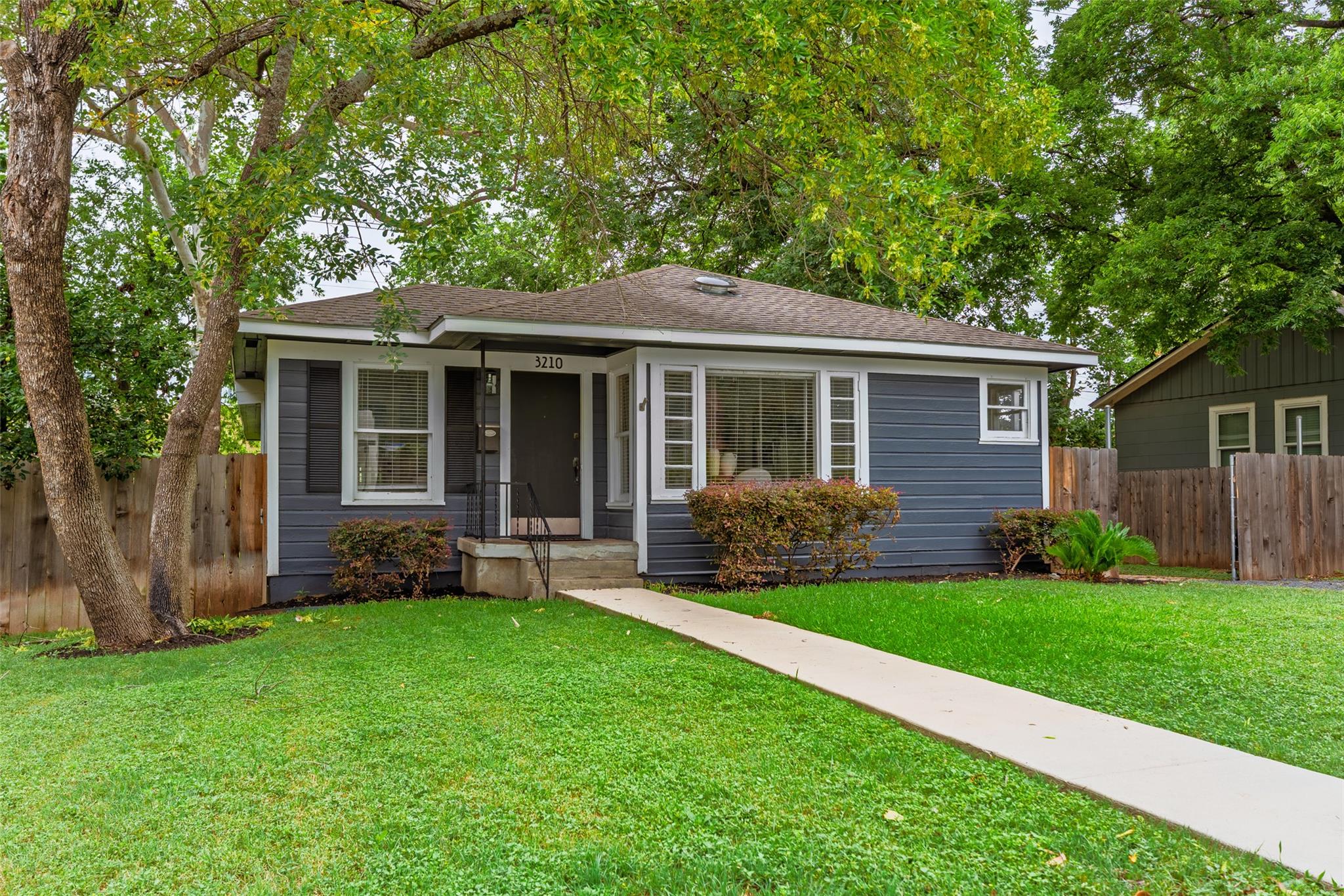 3210 Funston St, Austin, TX 78703