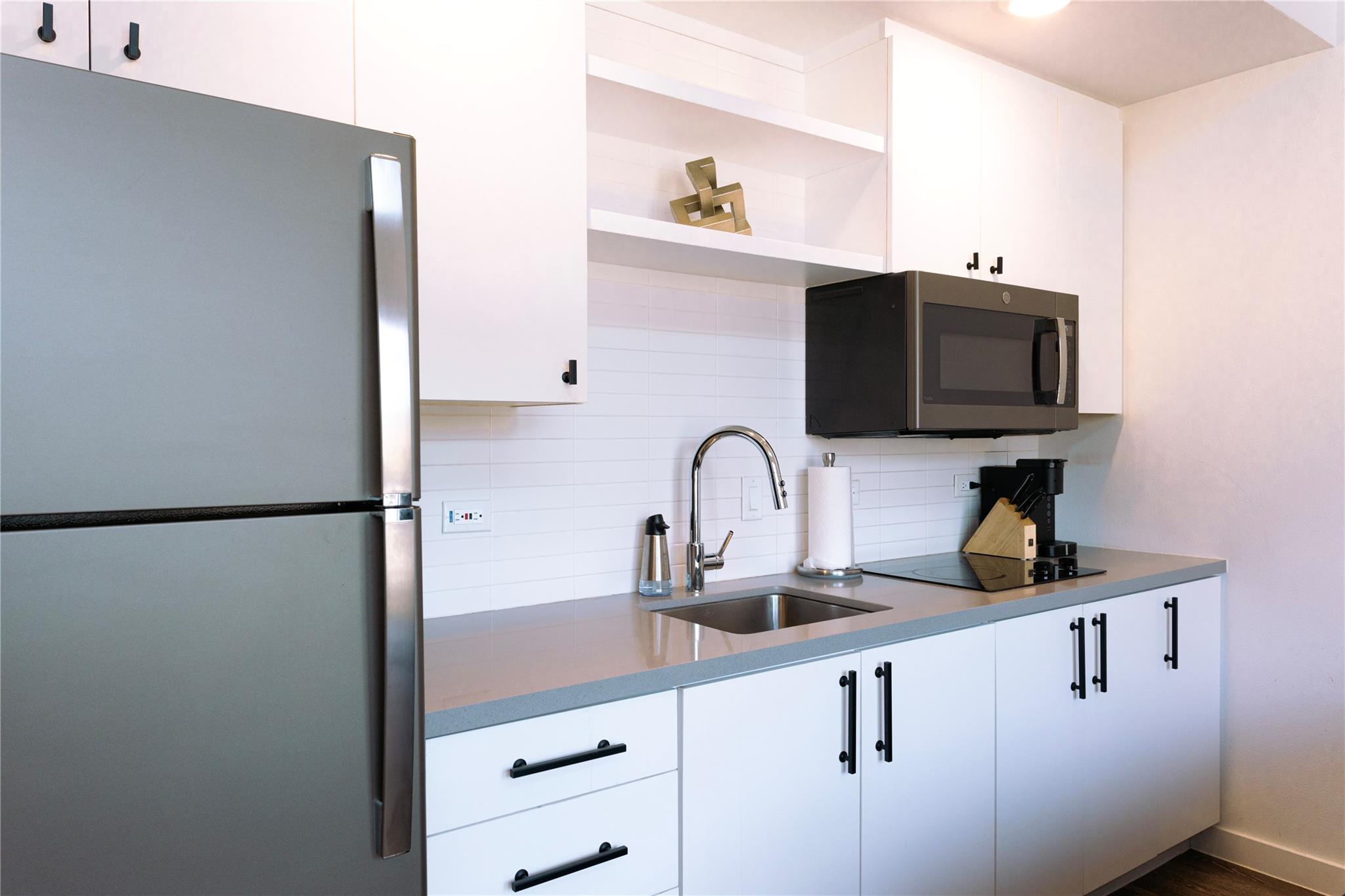 49 Navasota St # 202, Austin, TX 78702