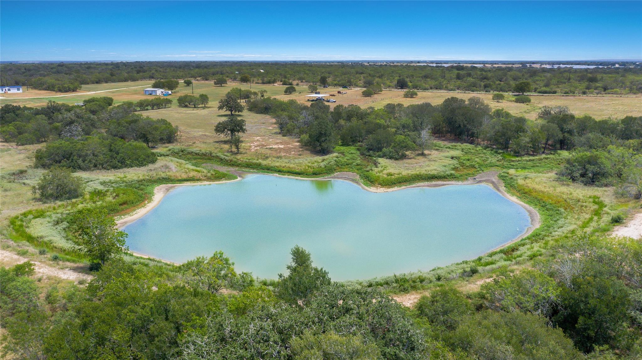 736 CR 421 Rd, Waelder, TX 78959