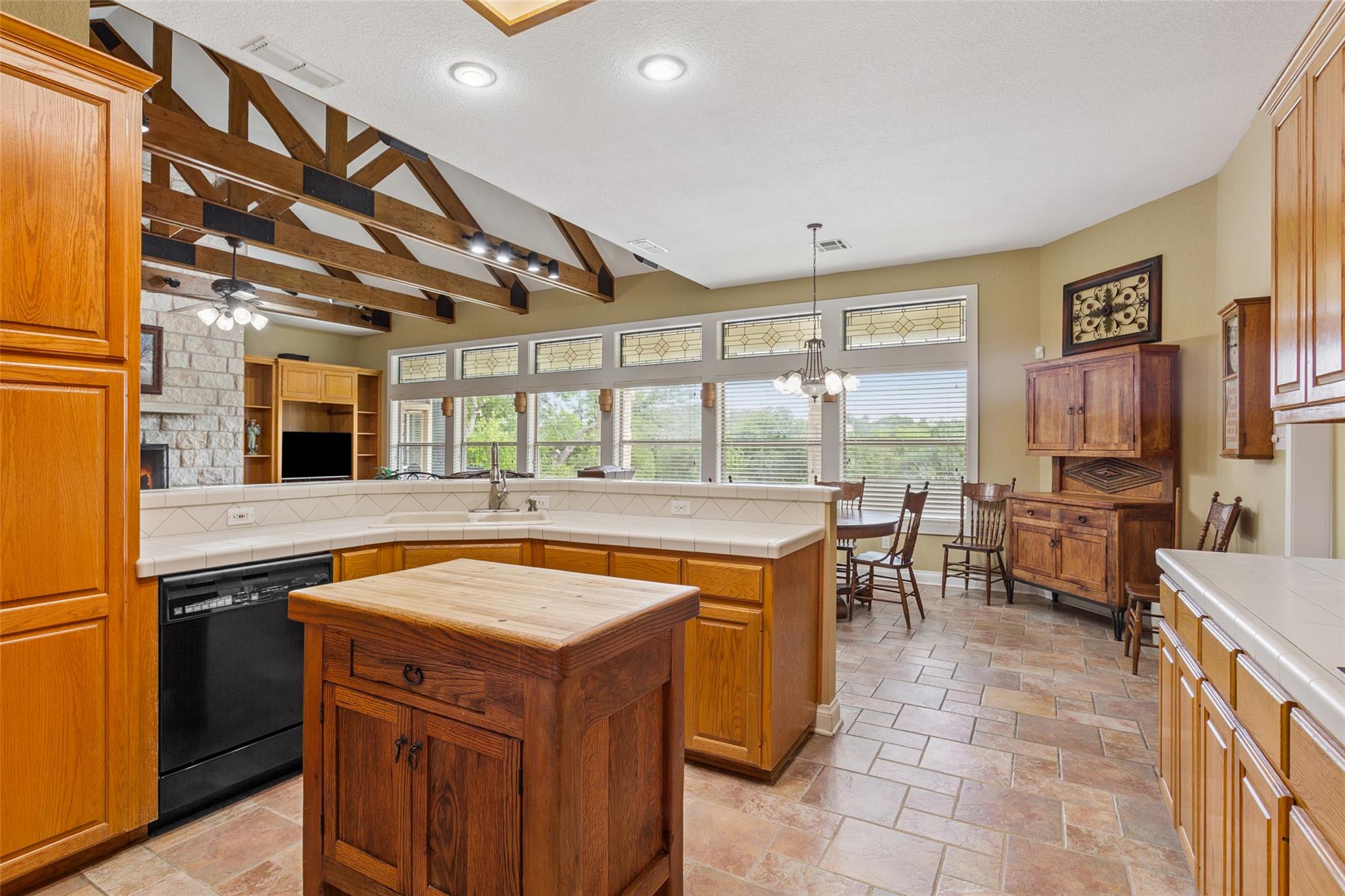 13730 Settlements Rd, Salado, TX 76571