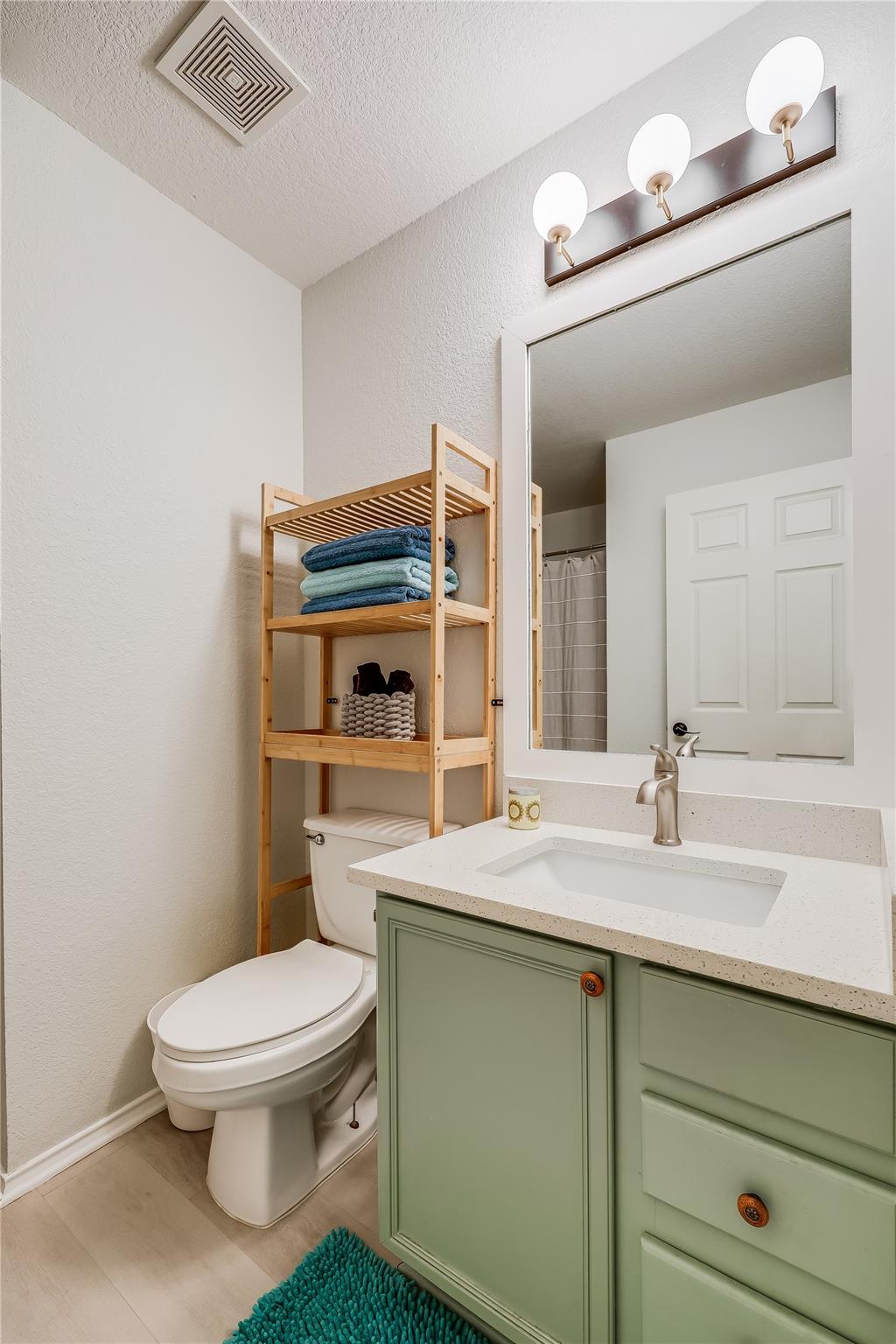 5301 Apple Orchard Ln, Austin, TX 78744