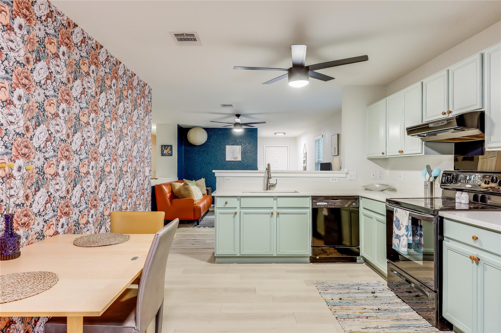 5301 Apple Orchard Ln, Austin, TX 78744