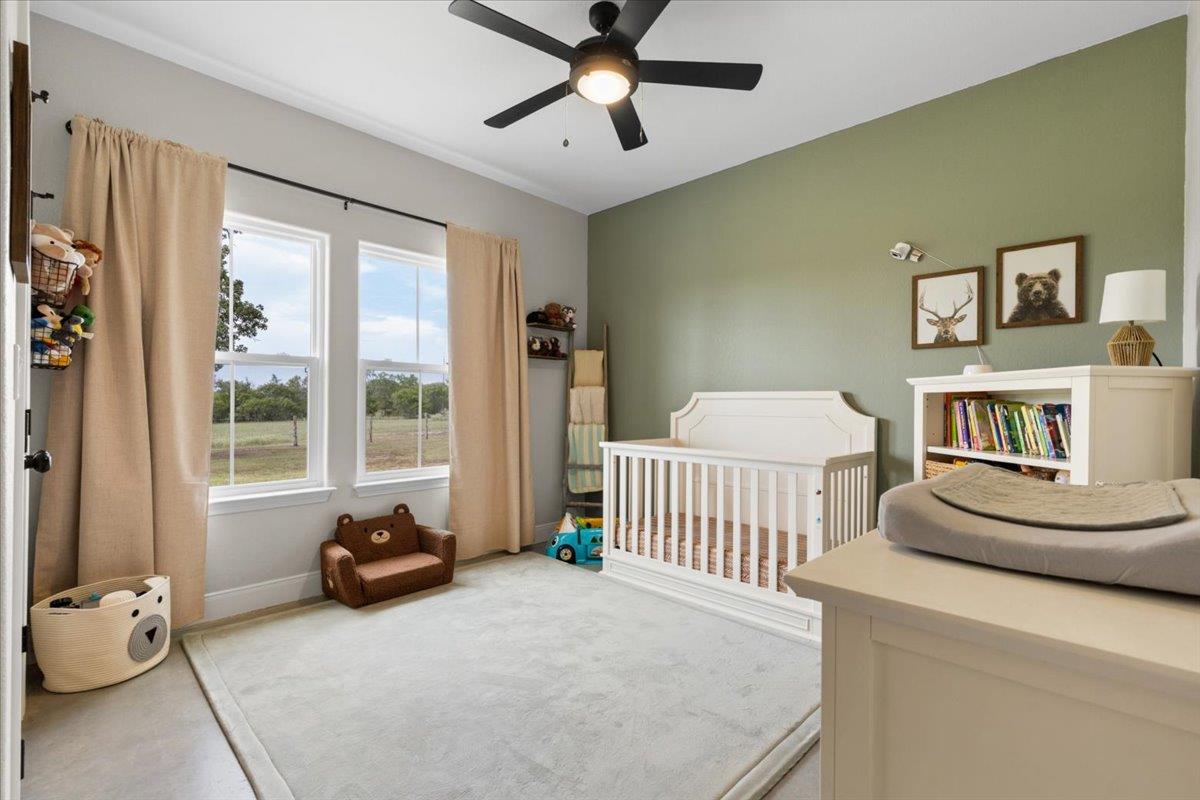 3389 Sparta Field Rd, Waelder, TX 78959