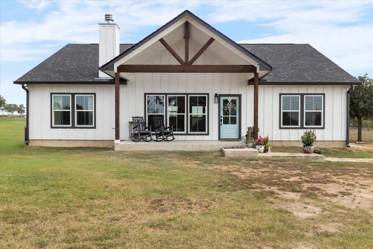 3389 Sparta Field Rd, Waelder, TX 78959