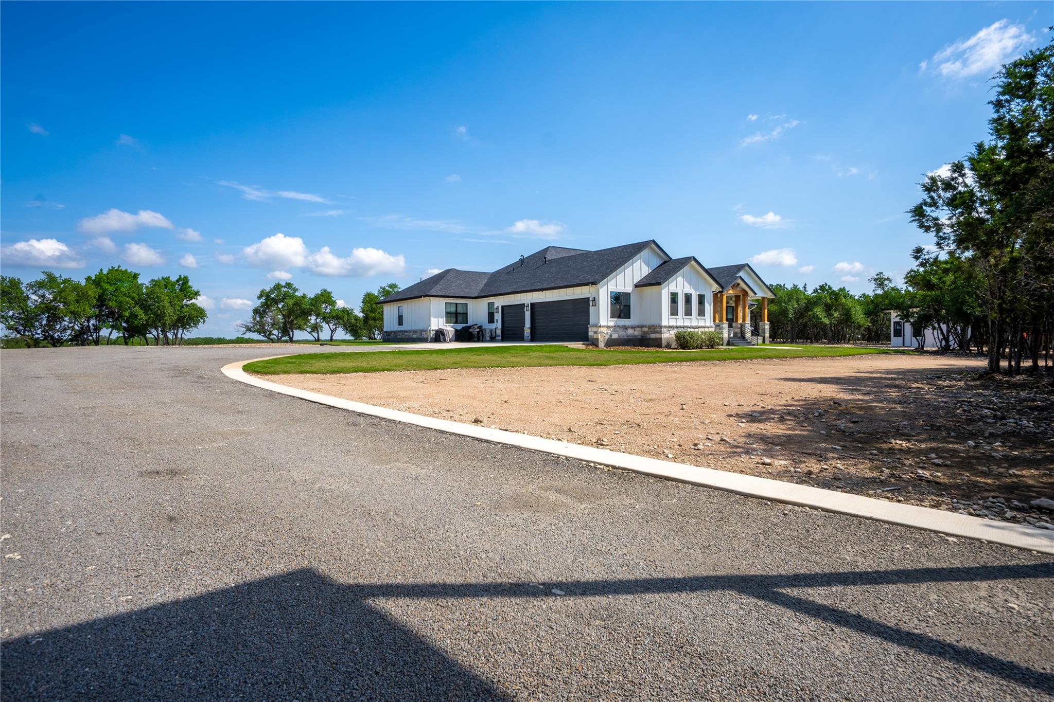 444 Flying B Ranch Rd, Bertram, TX 78605
