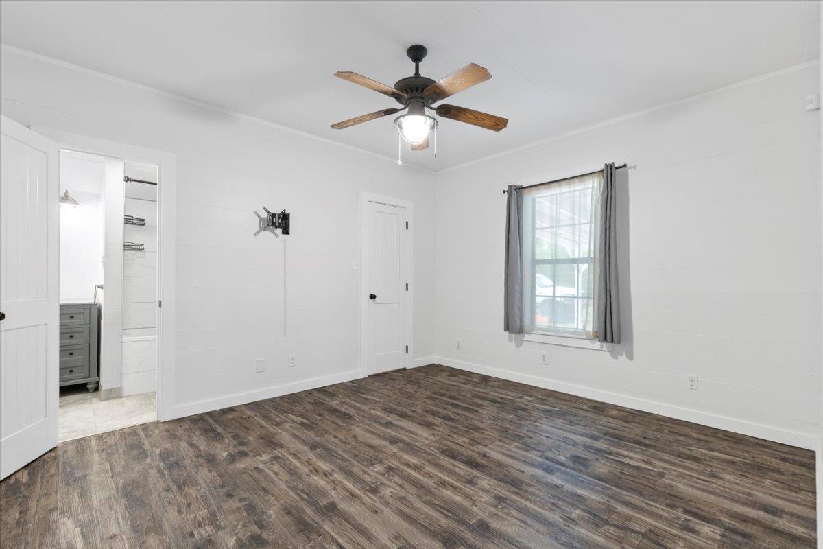 339 N Water St, La Grange, TX 78945