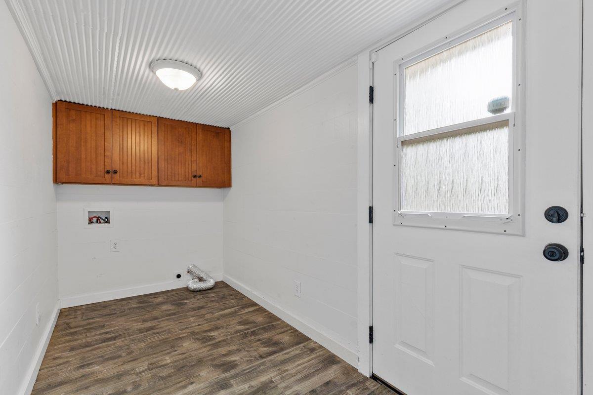 339 N Water St, La Grange, TX 78945