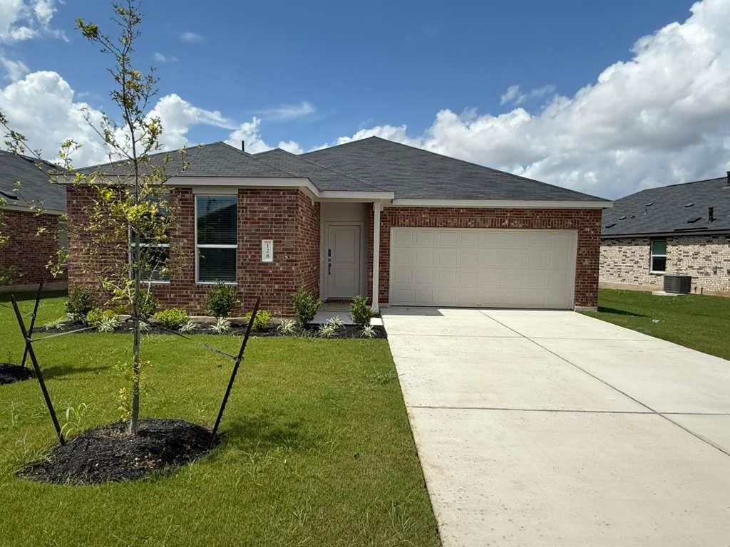 128 Rodney Boat Rd, Kyle, TX 78640