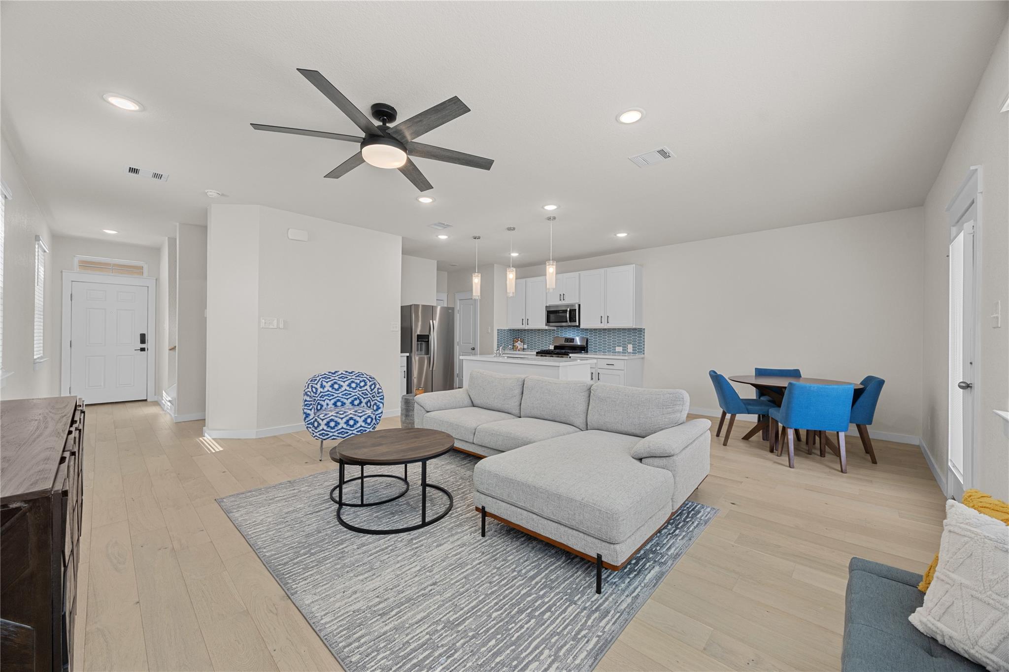 1512 N Honaker Way, Leander, TX 78641