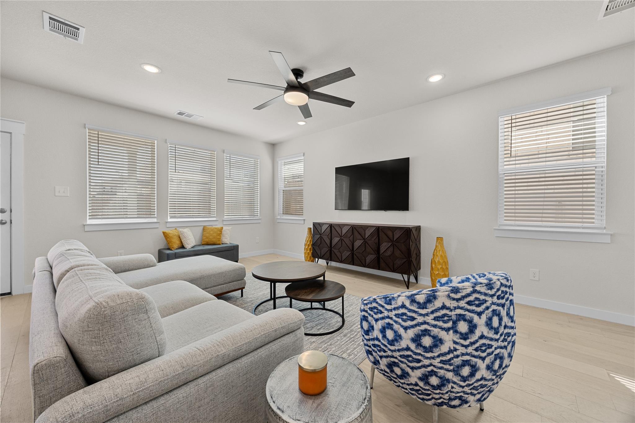 1512 N Honaker Way, Leander, TX 78641