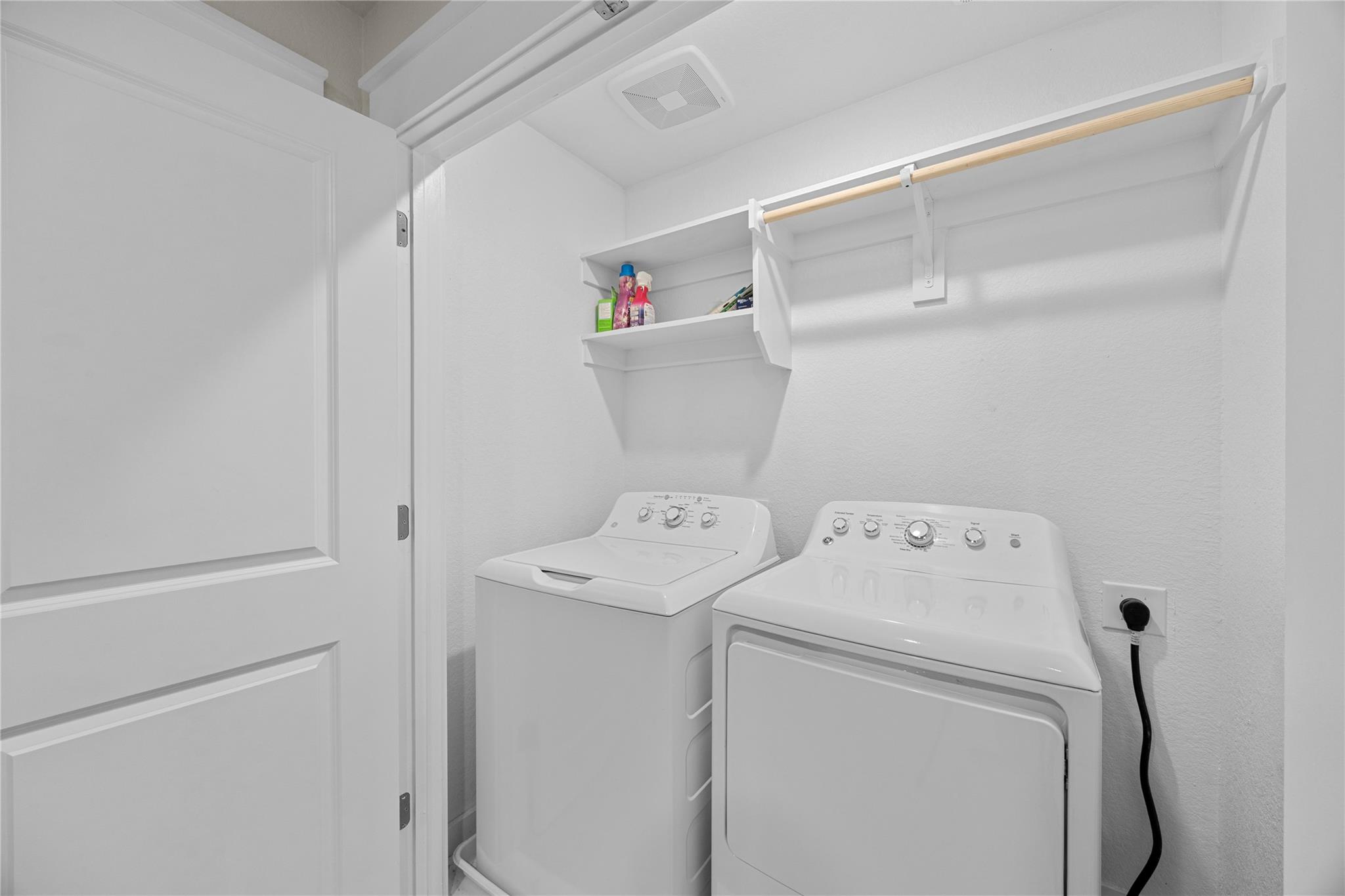 1512 N Honaker Way, Leander, TX 78641