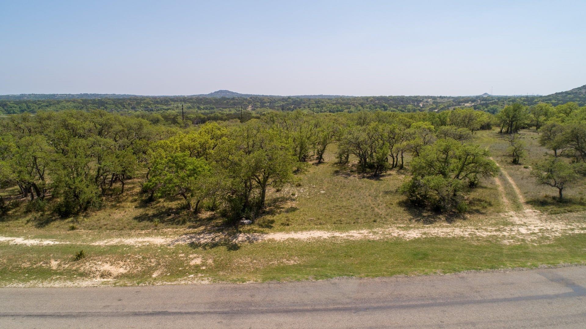 101 Bluff Ridge Trl, Blanco, TX 78606